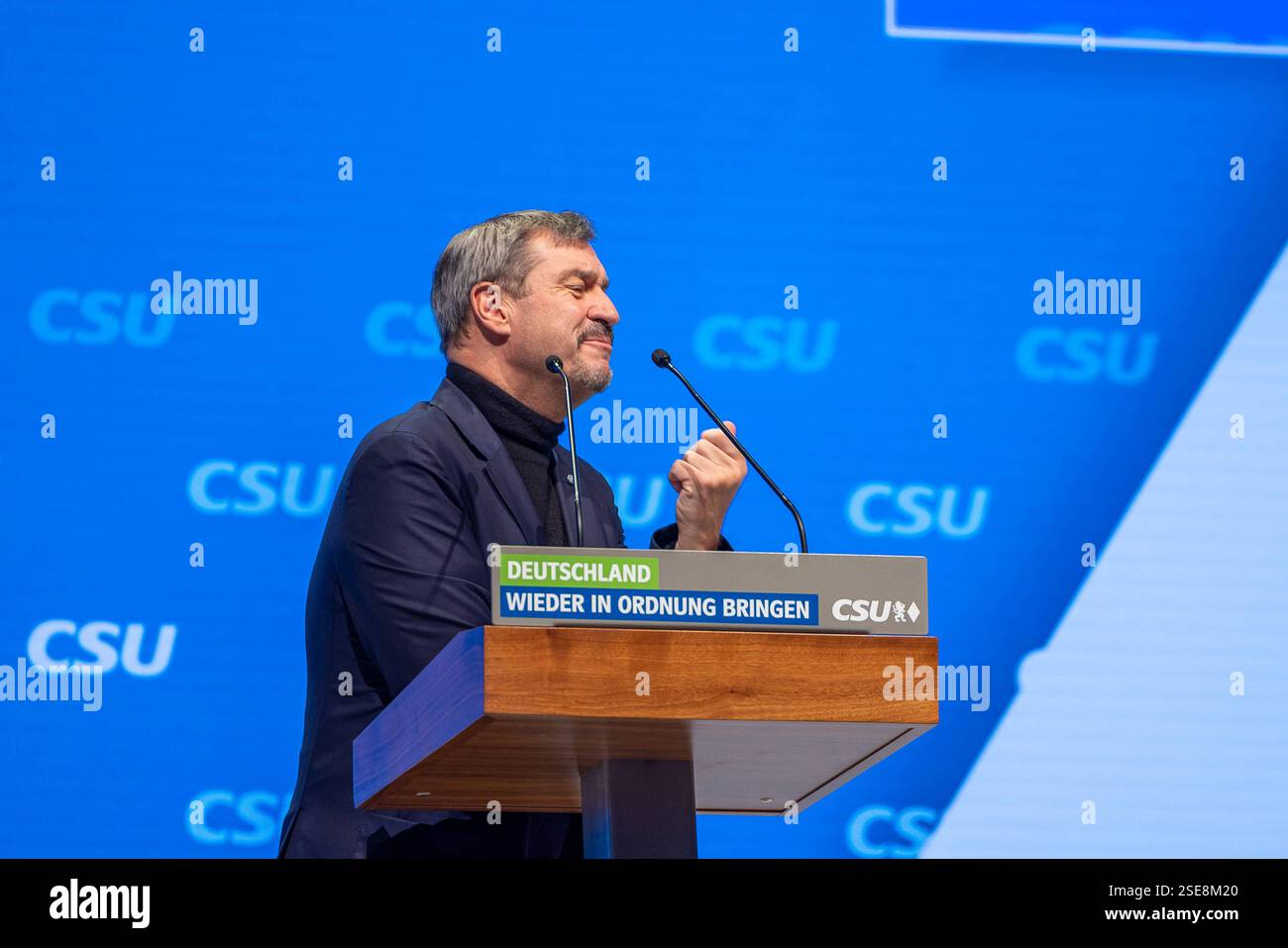 CSU - kleiner Parteitag / Parteiausschuss, Nürnberg, 08.02.2025 Dr. Markus Söder MDL, Vorsitzender der CSU, Bayerischer Ministerpräsident ballt die Faust, als würde er will er jemanden schlagen. Nürnberg Dutzendteich Bayern Deutschland *** CSU Kleinparteikonferenz Parteikomitee, Nürnberg, 08 02 2025 Dr. Markus Söder MDL, Vorsitzender der CSU, Bayerischer Premierminister ballt sich die Faust, als wolle er jemanden schlagen Nürnberg Dutzendteich Bavaria Germany 20250208-286A7503-M4000 Stockfoto