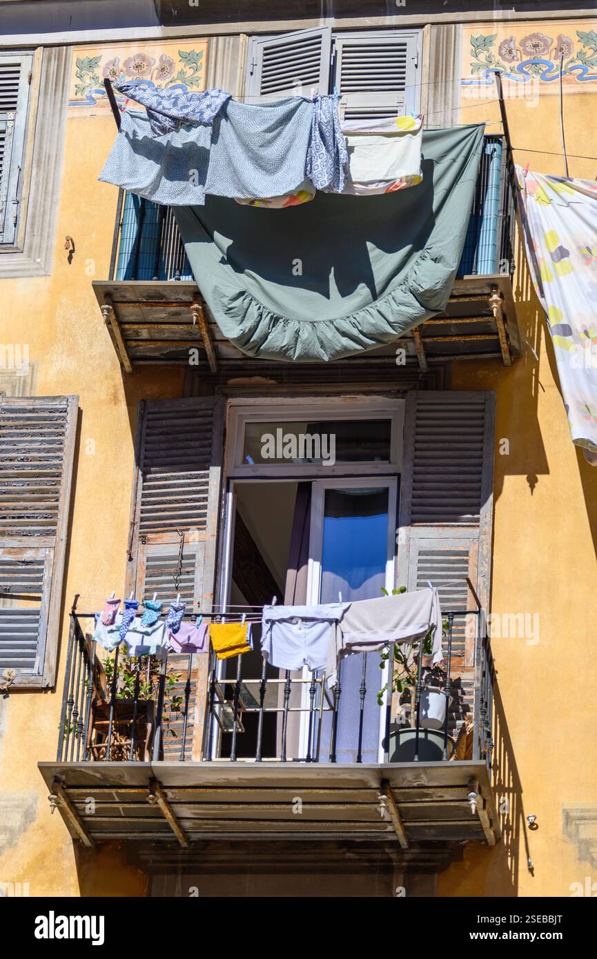 Balkon in der Altstadt von Nizza, Nizza, Cotes d'Azur, Frankreich Stockfoto