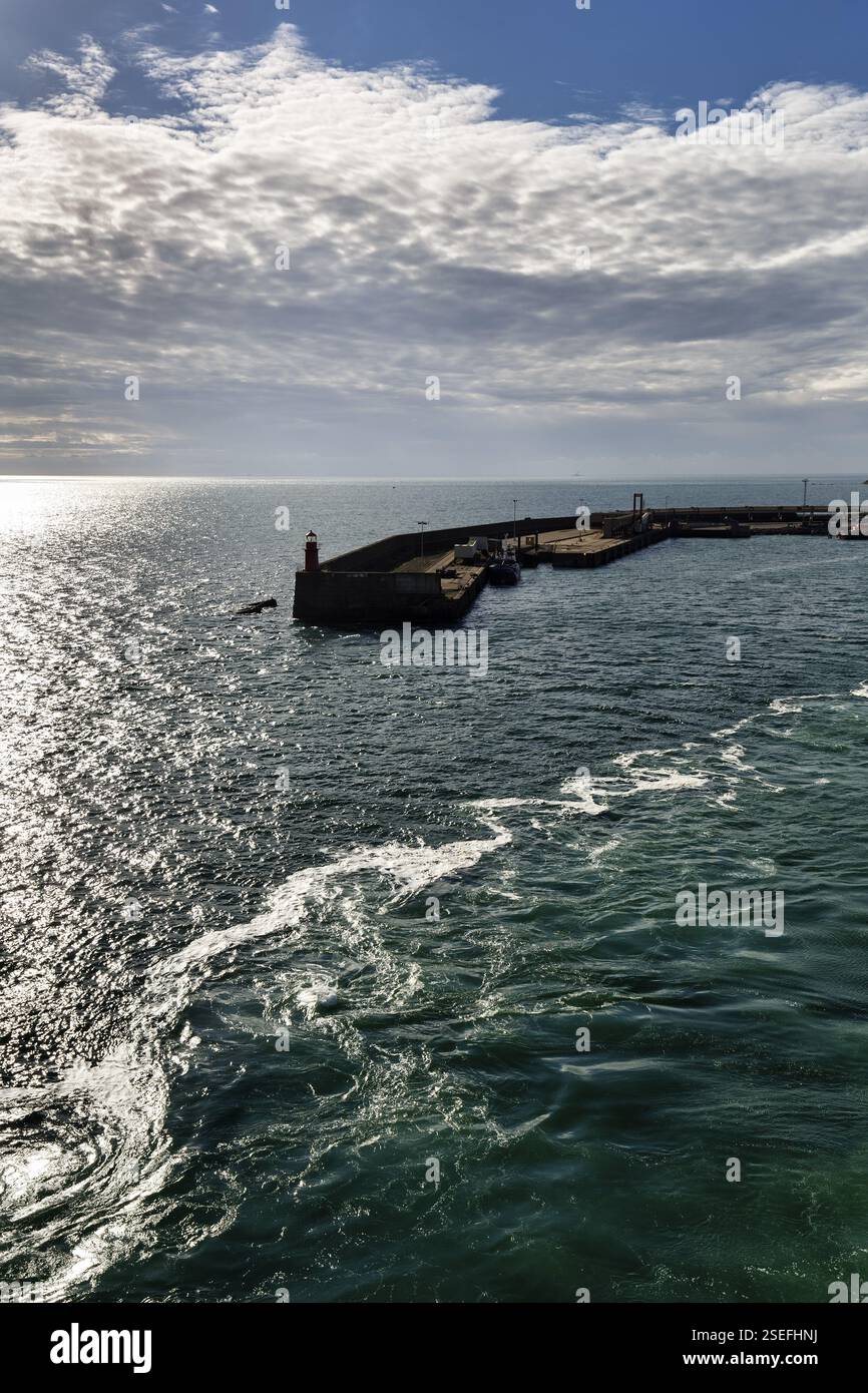 Fährterminal, Hafeneingang, Hintergrundbeleuchtung, Rosslare Harbour, Wexford, Irland, Europa Stockfoto
