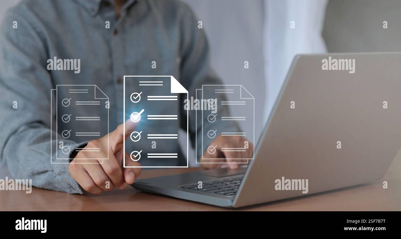 Konzepte und Checklisten für die Verwaltung von Geschäftsdokumenten Datencheckliste, Geschäftsentwicklung Stockfoto
