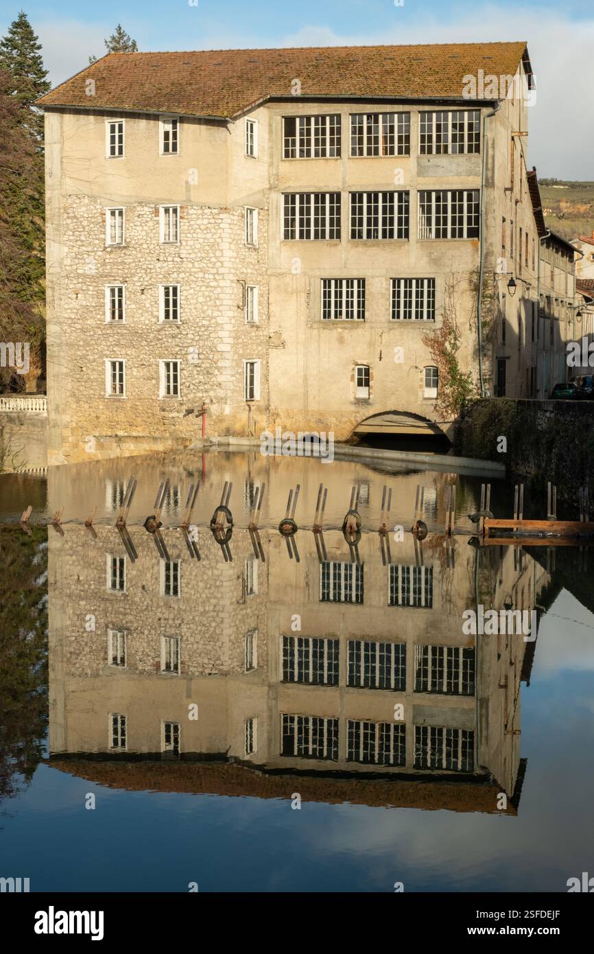 Le Moulin, auch bekannt als Wassermühle in Le Mas-d'Azil, Ariege, Südwestfrankreich Stockfoto