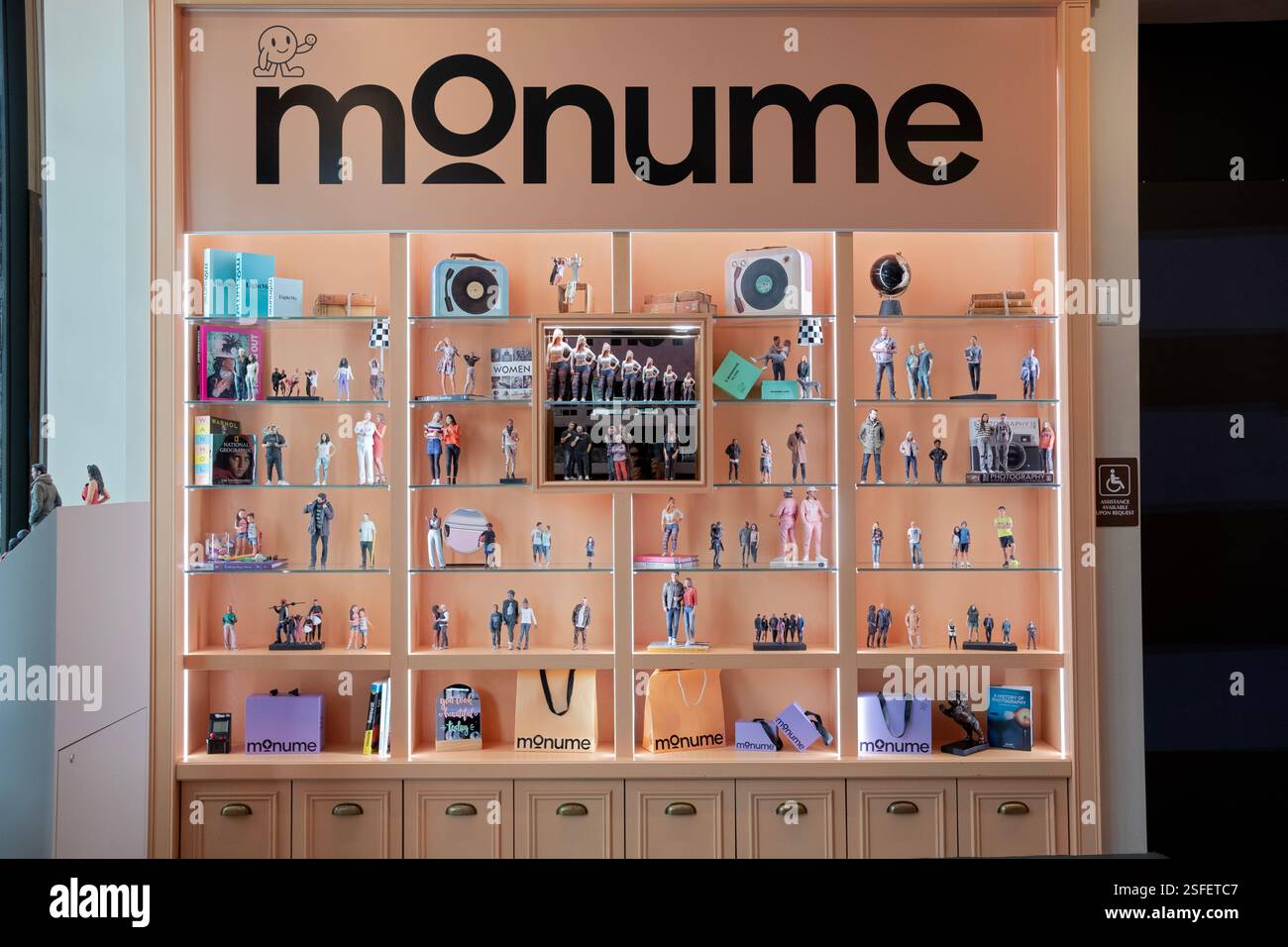 MONUME, ein Ort, um dreidimensionale Figuren von sich selbst herzustellen und zu kaufen. In Garden City, Long Island, New York. Stockfoto