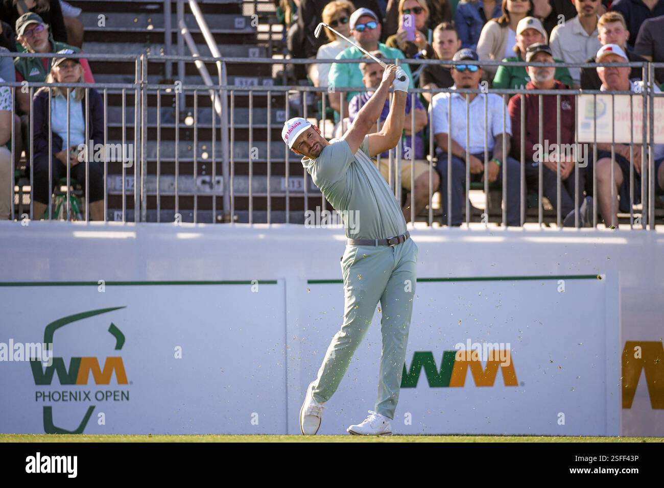 Wyndham Clark schlägt am Samstag, den 8. Februar 2025, in Scottsdale in der dritten Runde der WM Phoenix Open ab. Arizona. (Thomas Fernandez / Bild des Sports) Stockfoto
