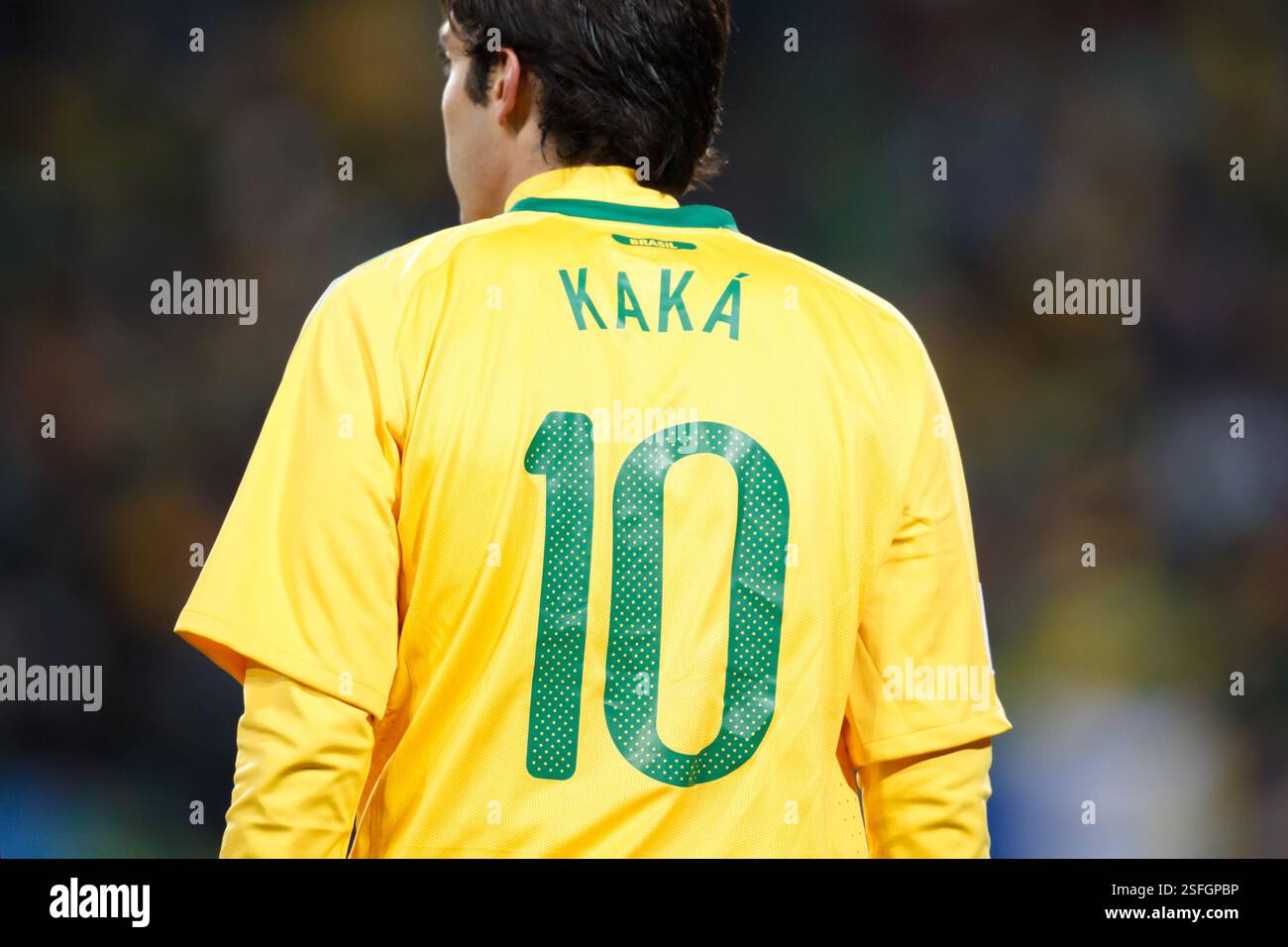 JOHANNESBURG, SÜDAFRIKA - 15. JUNI: Kaka aus Brasilien im Rahmen eines Spiels der Gruppe G der FIFA WM gegen Nordkorea am 15. Juni 2010 im Ellis Park Stadium in Johannesburg, Südafrika. Nur redaktionelle Verwendung. Kommerzielle Nutzung verboten. Keine Nutzung von Push-to-Mobilgeräten. (Foto: Jonathan Paul Larsen / Diadem Images) Stockfoto