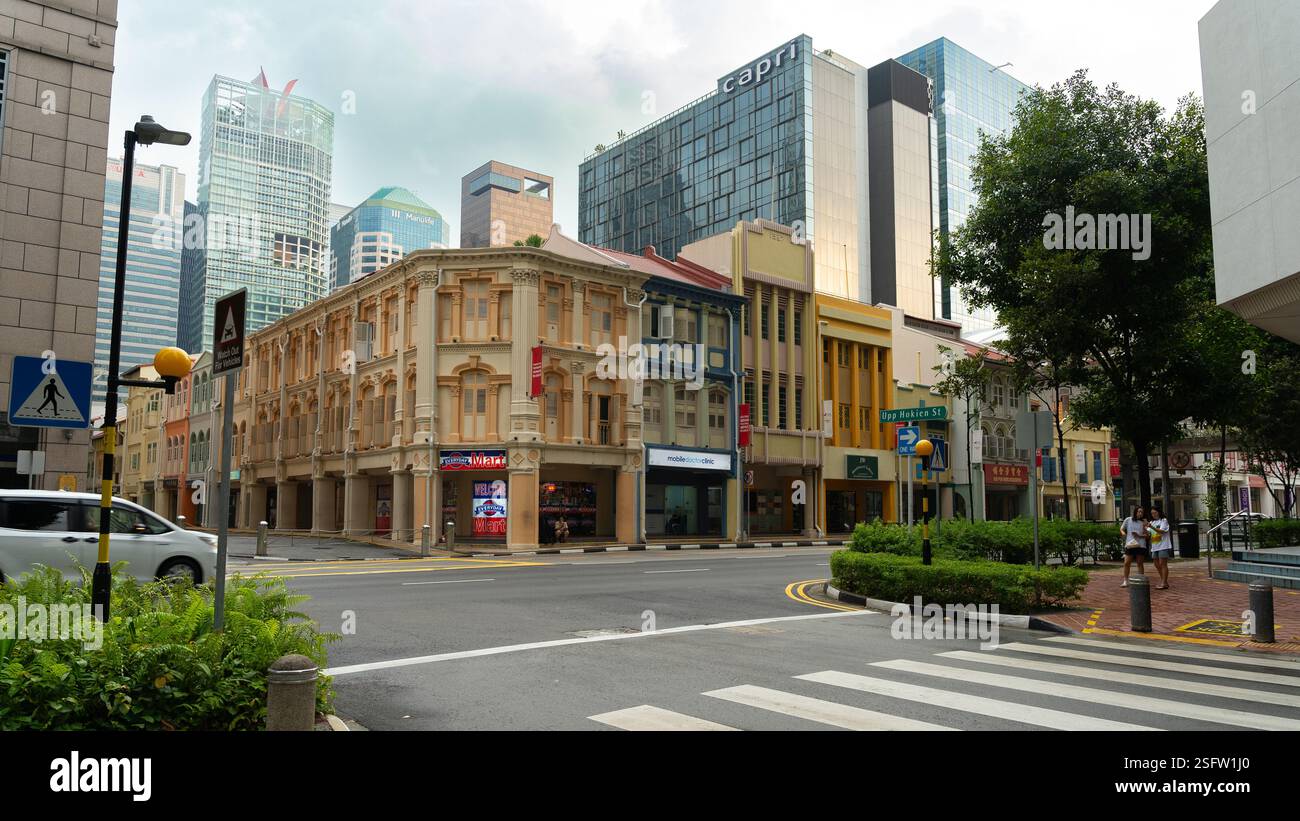 Eine Reihe farbenfroher Shophouses in Chinatown Singapur Stockfoto