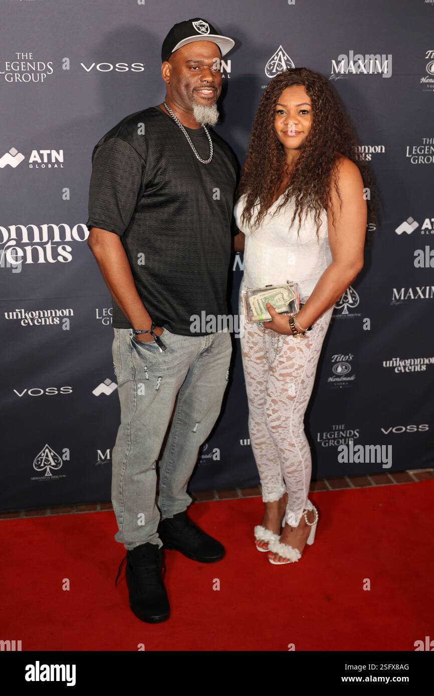New Orleans, Usa. Februar 2025. Kevin Williams und Michelle Dyson nehmen an der Maxim Magazine Saints and Sinners Super Bowl Party in Generations Hall am Samstag, den 8. Februar 2024 in New Orleans, Louisiana, Teil. (Foto: Peter G. Forest/SIPA USA) Credit: SIPA USA/Alamy Live News Stockfoto