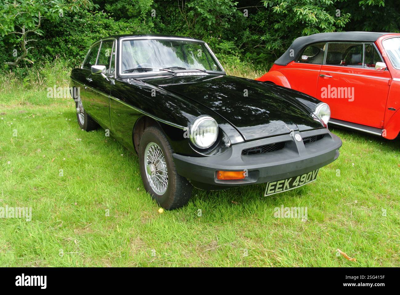 Ein 1979 MG BGT Sportwagen, der auf der 49. Historic Vehicle Gathering in Powderham, Devon, England, Großbritannien geparkt wurde. Stockfoto