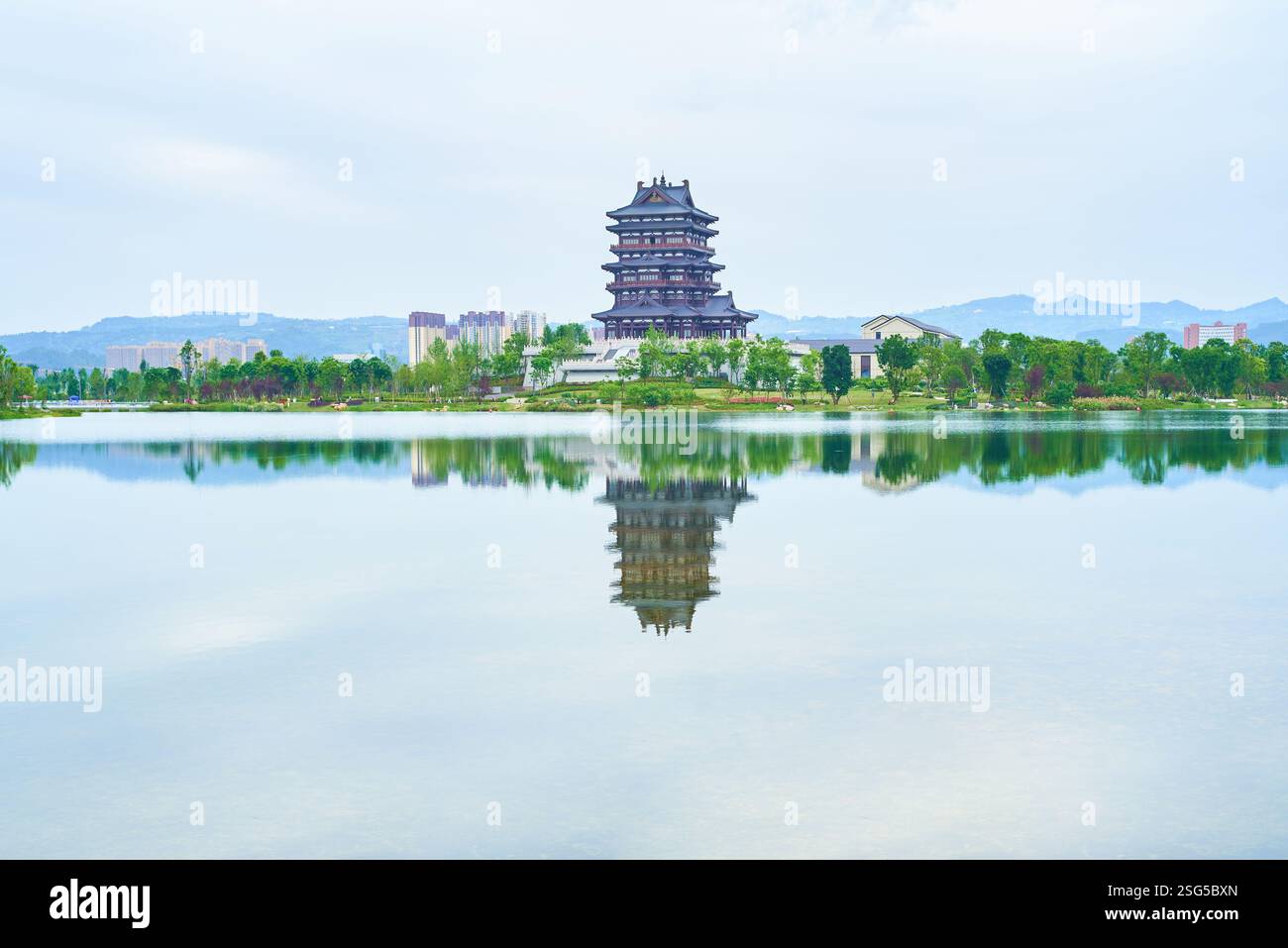 Dong'an Pavillon, Dong'an See, Chengdu, Sichuan, China Stockfoto