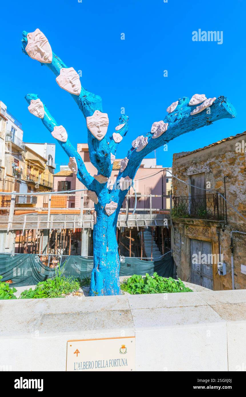 Fortune Tree Artwork, Agrigento, Sizilien, Italien Stockfoto