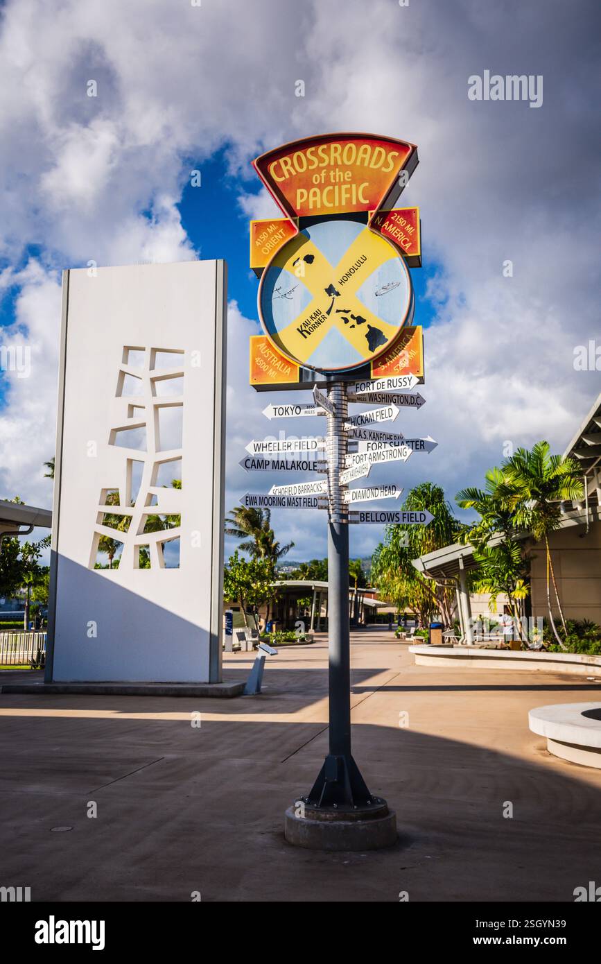 Honolulu, Hawaii - USA - 30. August 2018: Kreuzung des Pazifiks am Pearl Harbor National Memorial, das die Leben ehrt, die vom Dezember betroffen sind Stockfoto