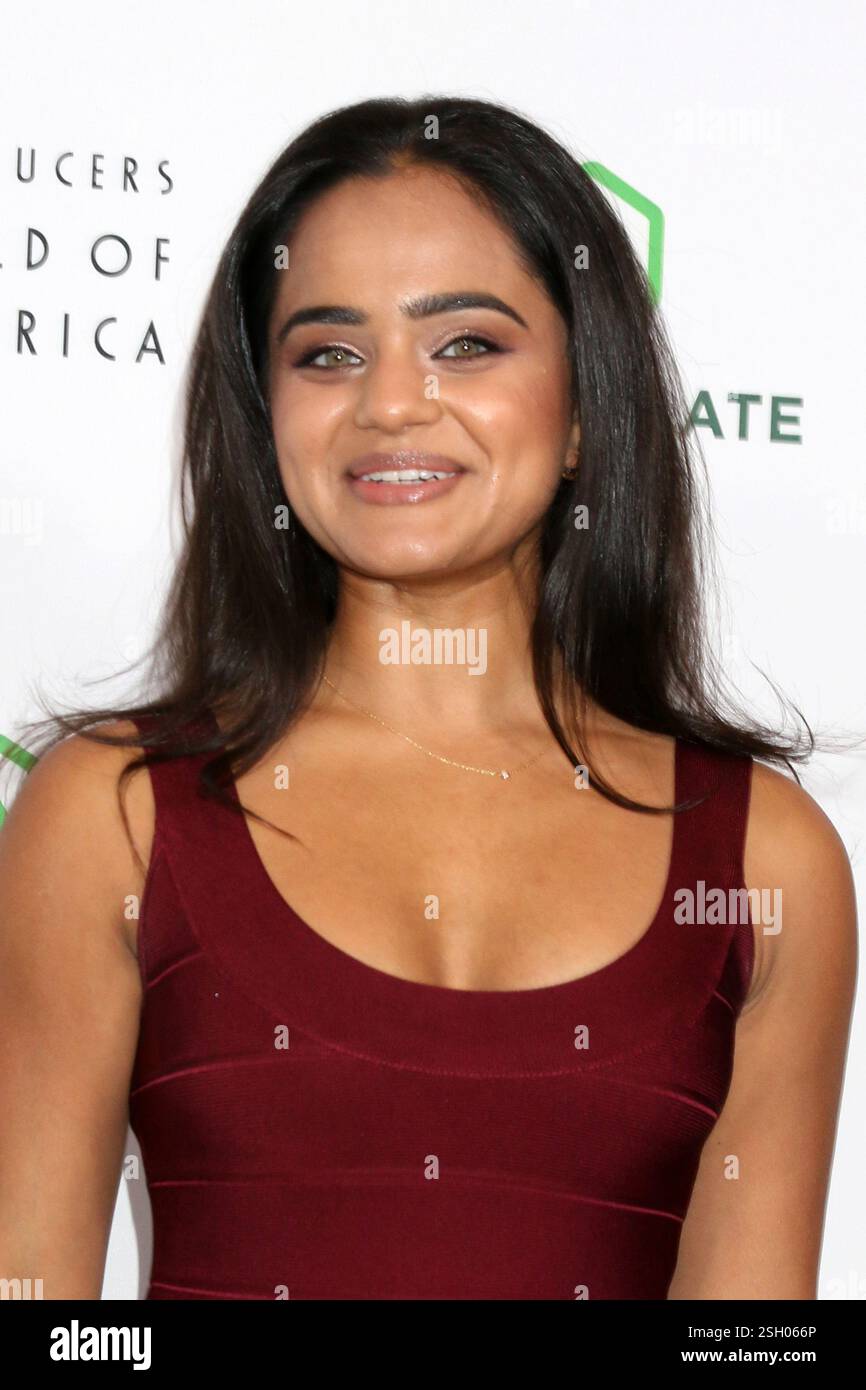 LOS ANGELES – 8. Februar: Zoya Garg bei den Producers Guild Awards 2025 im Century Plaza Hotel am 8. Februar 2025 in Century City, KALIFORNIEN (Foto: Katrina Jordan/SIPA USA) Stockfoto