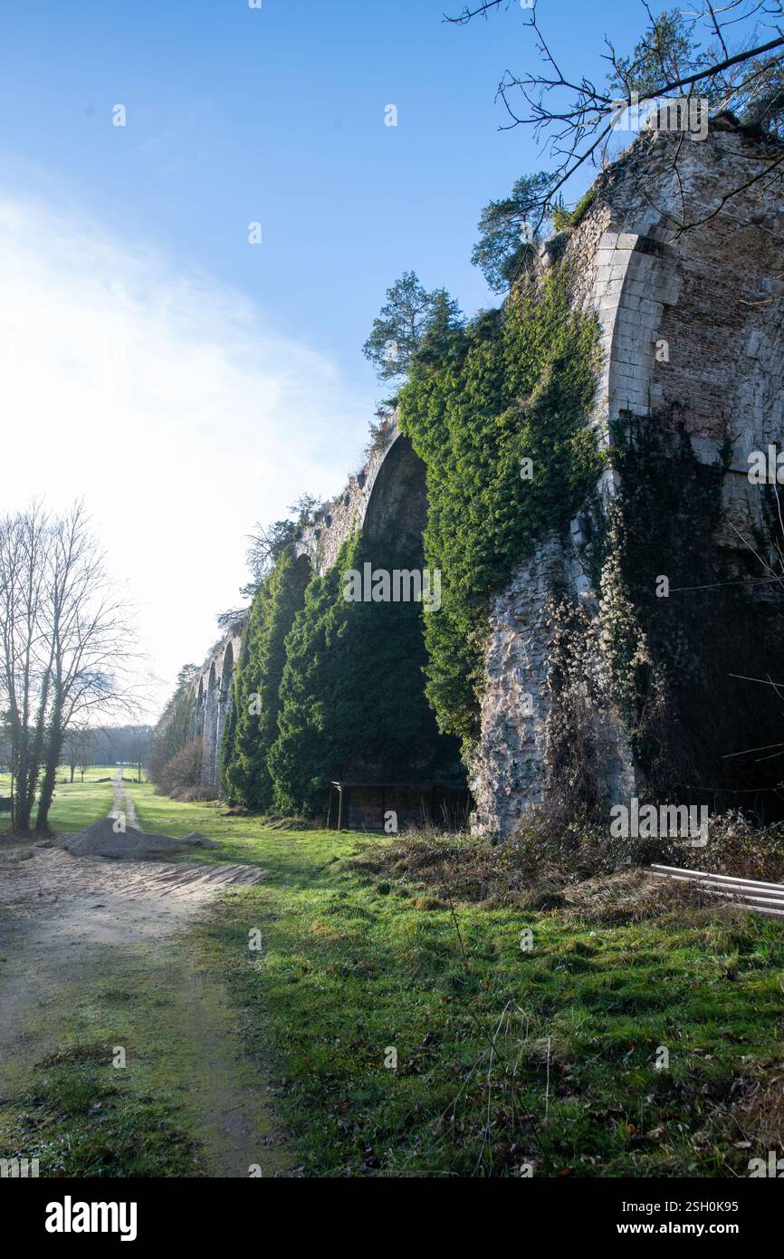 Ruine von Vaubans Aquädukt Château de Maintenon Stockfoto