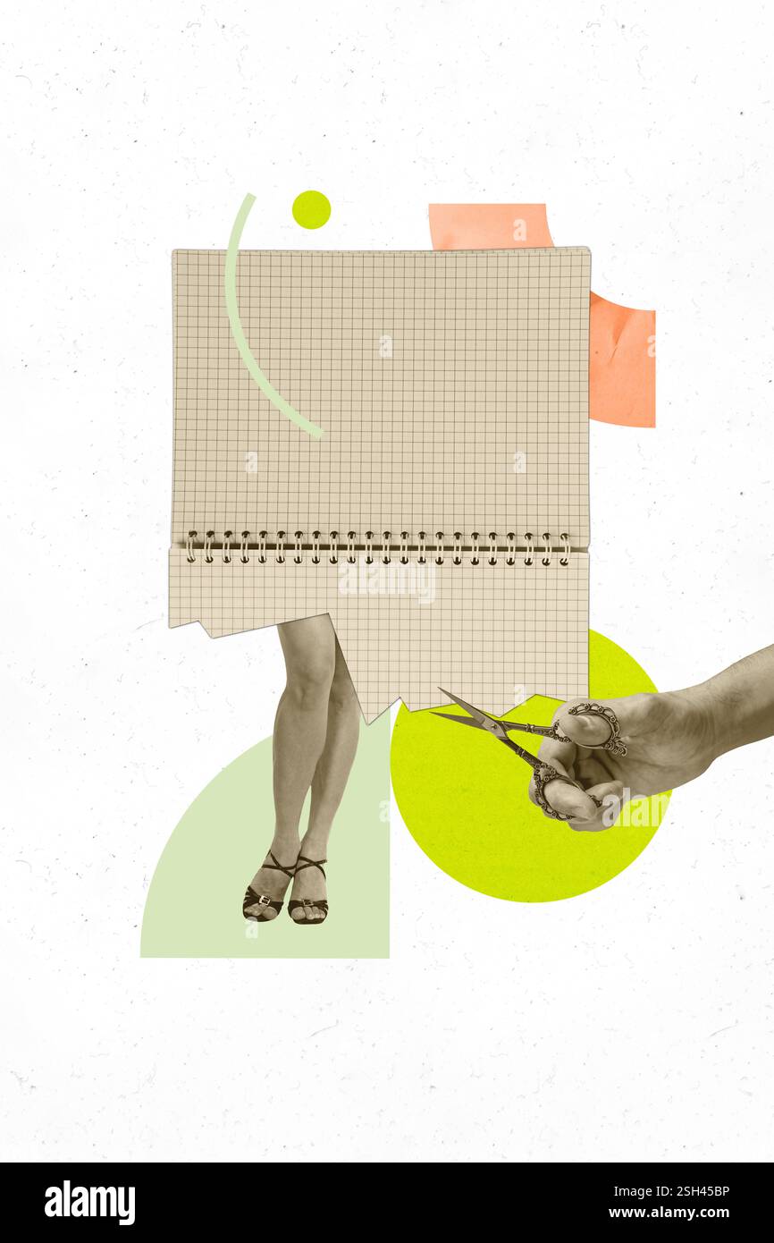 Skizze Bild Trend Artwork Montage Foto Collage von Copybook Blatt Körper Studenten Bildung Stand Frau Beine Posing Hand halten Schere geschnitten Stockfoto