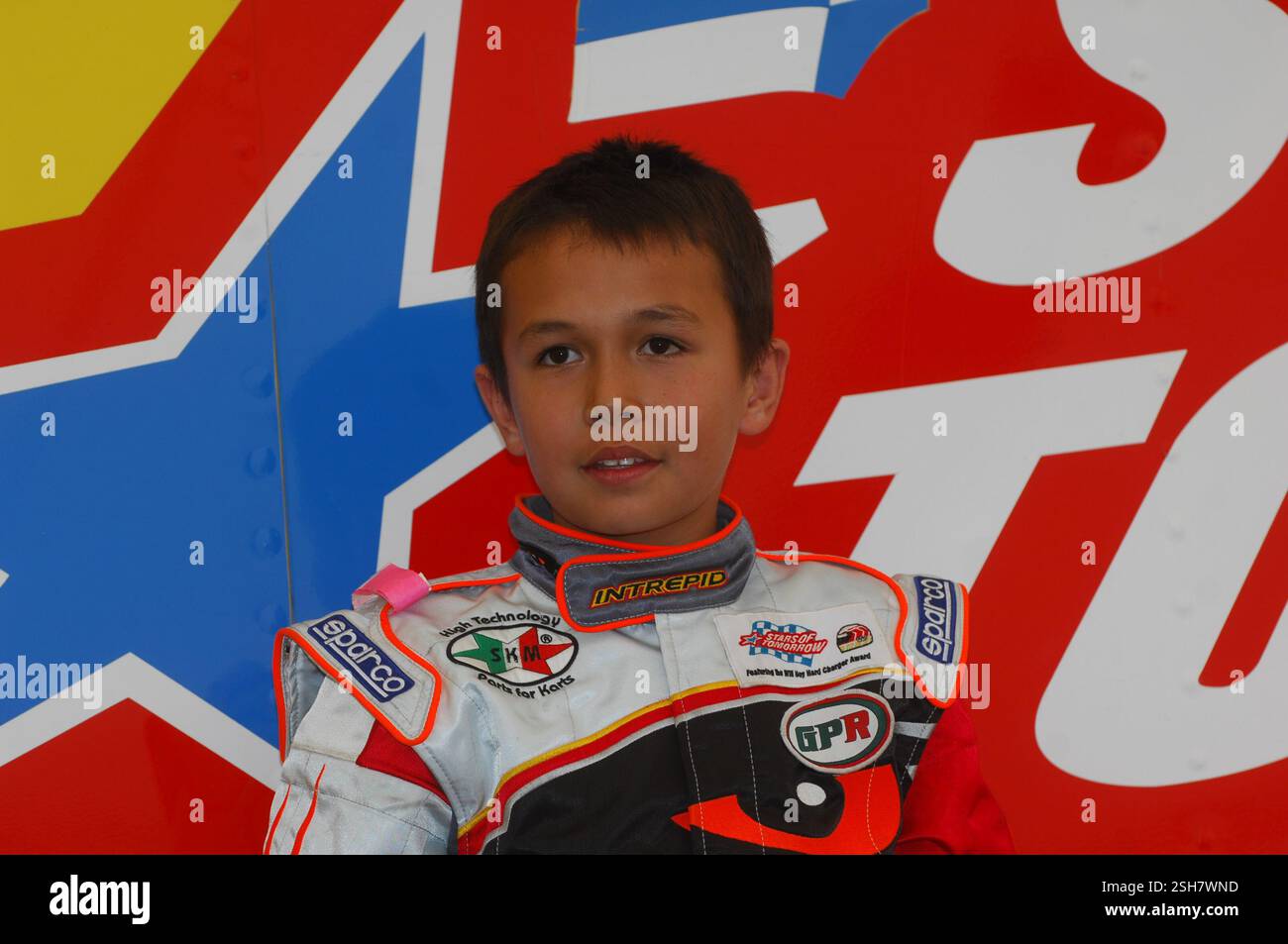 Alexander Albon, ein Rennfahrer mit thailändischer und britischer Nationalität, der in der Formel 1 unter der thailändischen Flagge für das Williams-Team antrat, war hier in seiner frühen Kartkarriere im Jahr 2007 zu sehen. Stockfoto