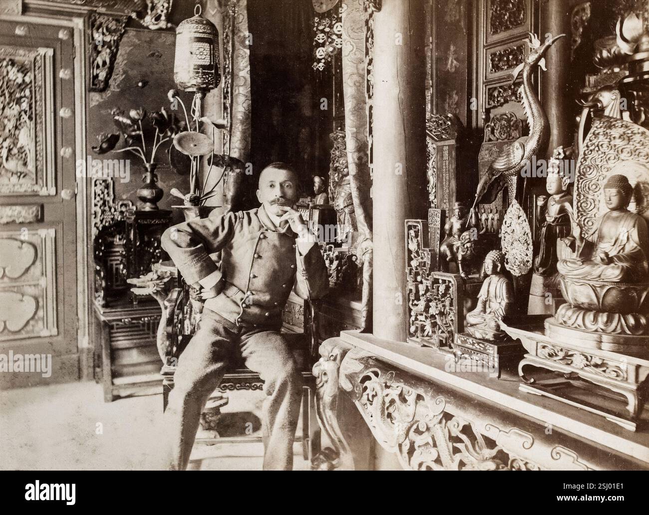 Pierre Loti. Porträtfotografie des französischen Marineoffiziers und Schriftstellers Louis Marie-Julien Viaud (1850–1923) von Dornac, 1887-1917 Stockfoto