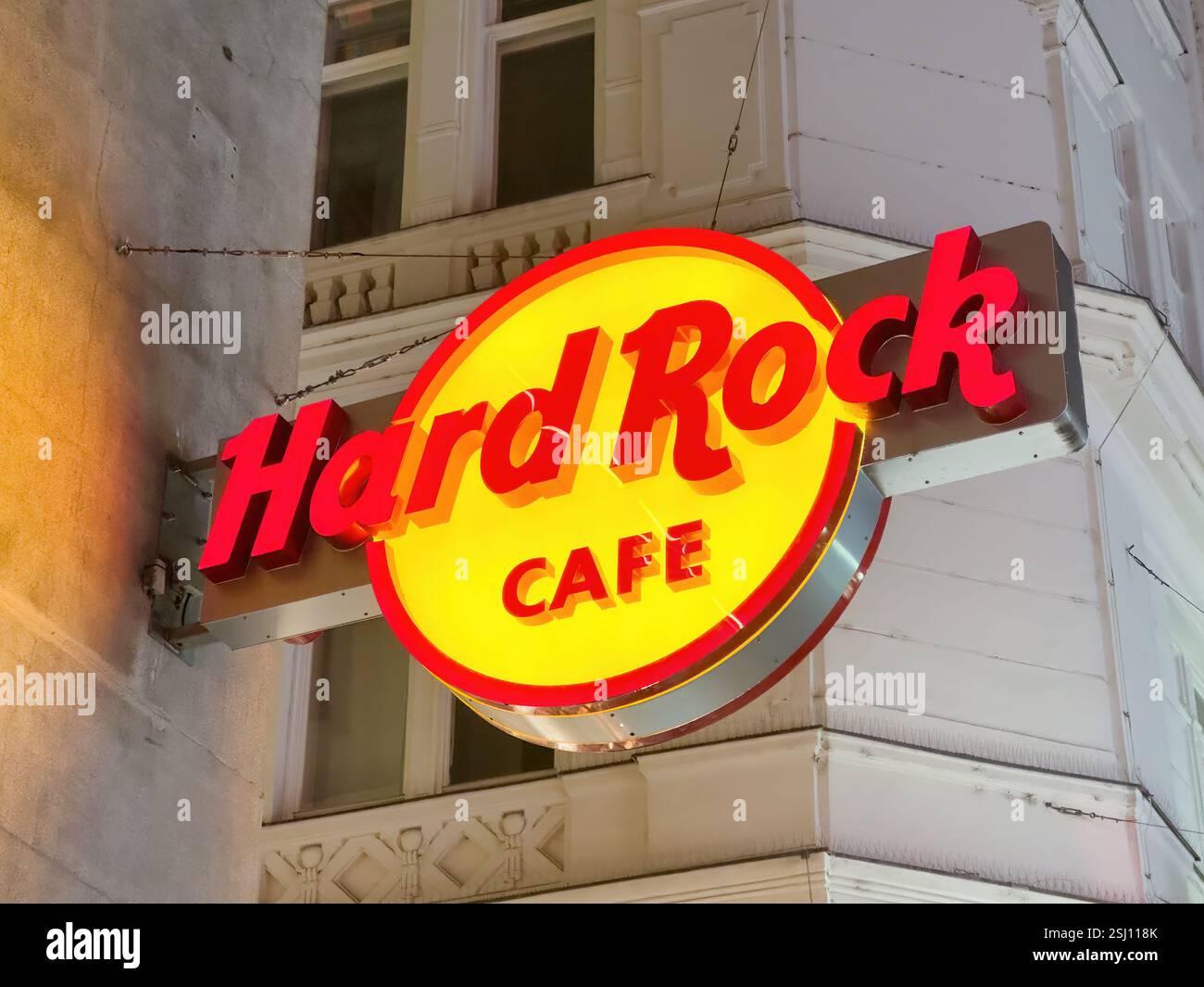 Hard Rock Cafe Wien. Britisch-amerikanisches multinationales Themenrestaurant in Wien, Österreich. Stockfoto Hard Rock Cafe Wien. Britisch-amerikanisches multinationales Themenrestaurant in Wien, Österreich. Stockfoto
