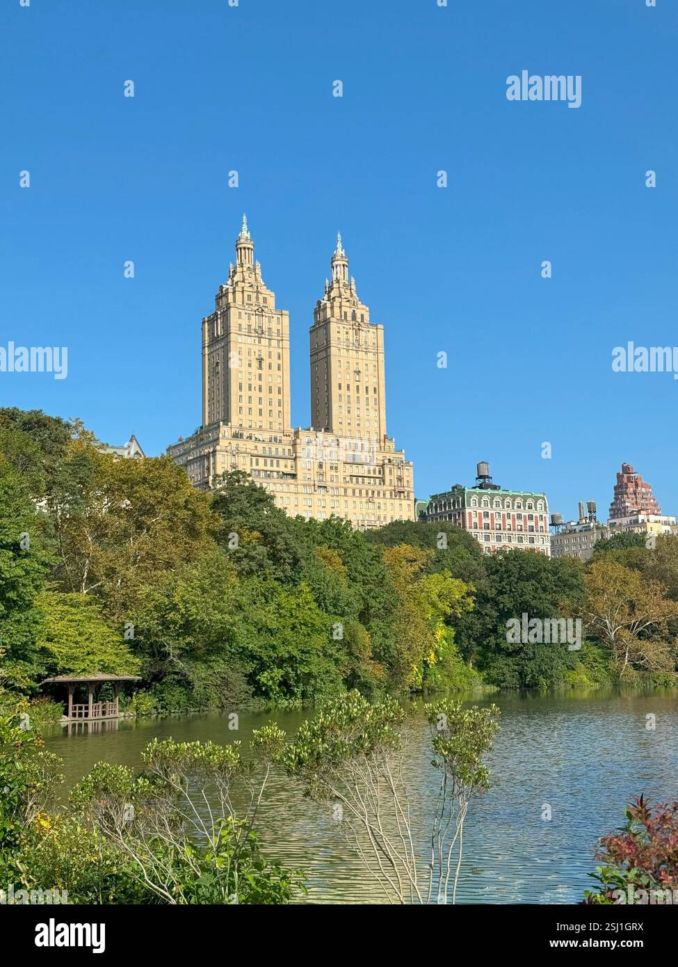 Lake on Central Park - Smartphone-aufgenommenes Stockfoto