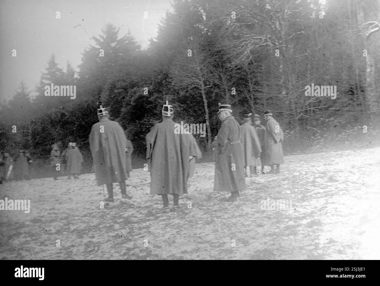 --- General Ulrich Wille (vorne rechts) bei der Inspektion von Grenzbefestigungen um 1916#General Ulrich Wille (vorne rechts) bei der Grenzbefestigung um 1916 Stockfoto