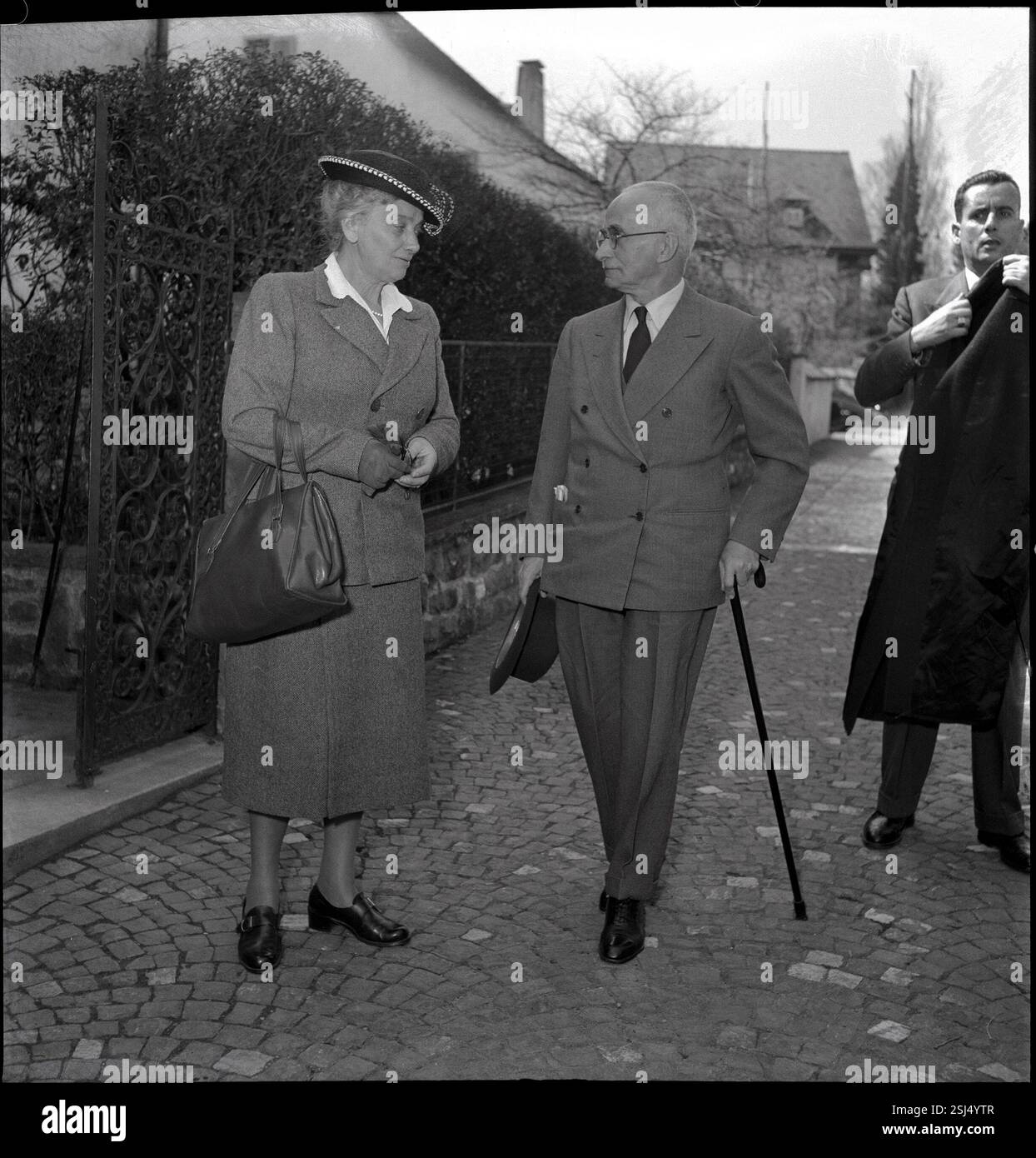 --- Luigi Einaudi mit seiner Ehefrau Ida Einaudi#Luigi Einaudi mit seiner Frau Ida Einaudi- RDB VON DUKAS Stockfoto