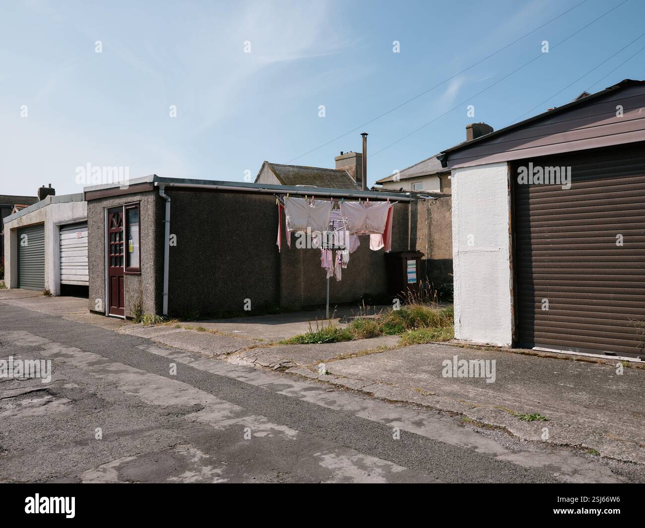Garagen Gebäude & Waschen in Roa Island, Furness Peninsula, Westmorland und Furness, Cumbria, England. UK Stockfoto