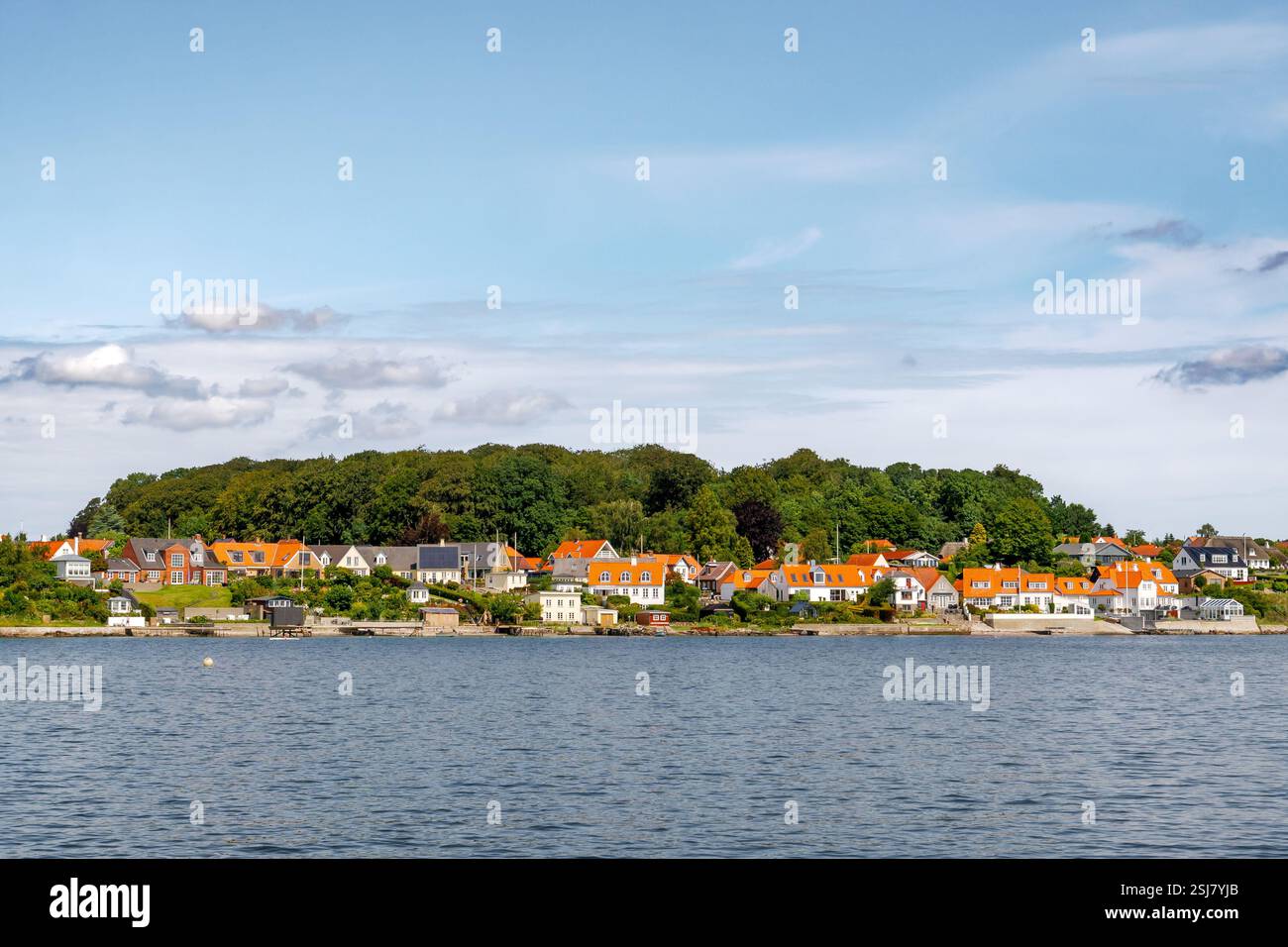 Stadtansicht von Høruphav, Stadt auf der als-Insel, von der Hørup HAV-Bucht in Süddänemark Stockfoto