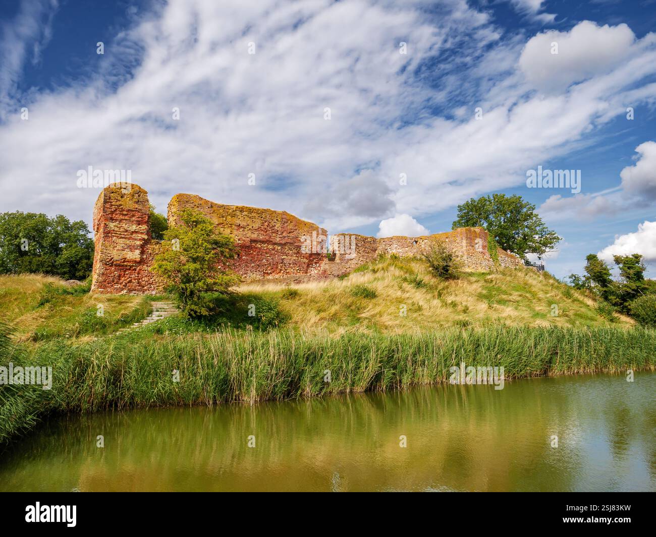 Burgruine und Burggraben Vordingborg in der Stadt Vordingborg, Südseeland, Dänemark Stockfoto