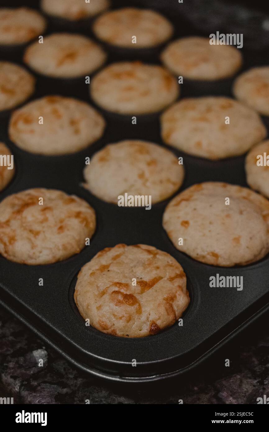 Frisch Gebackener Muffintablett Stockfoto