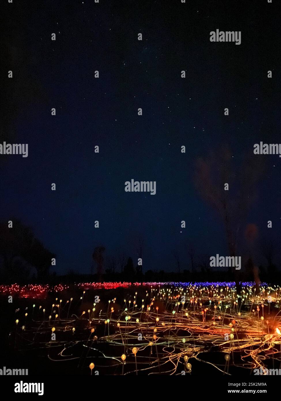 Uluru, NT, Australien - Smartphone-aufgenommenes Stockfoto