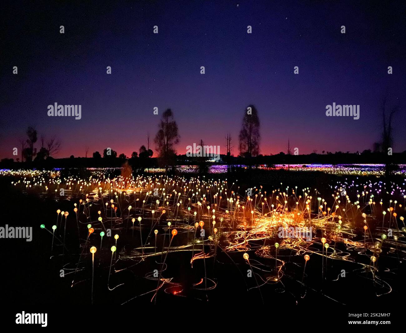 Uluru, NT, Australien - Smartphone-aufgenommenes Stockfoto