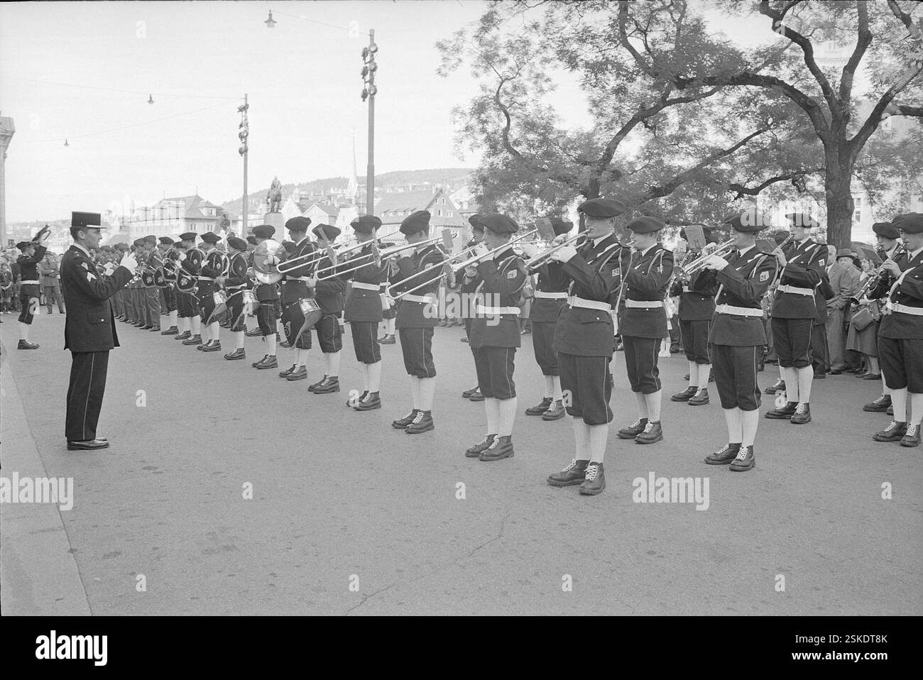 --- Semaines Francaises Zürich 1967: Fanfare des Chasseurs Alpins (F)#French Weeks Zurich 1967: Fanfare des Chasseurs Alpins (F)- RDB VON DUKAS Stockfoto --- Semaines Francaises Zürich 1967: Fanfare des Chasseurs Alpins (F)#French Weeks Zurich 1967: Fanfare des Chasseurs Alpins (F)- RDB VON DUKAS Stockfoto