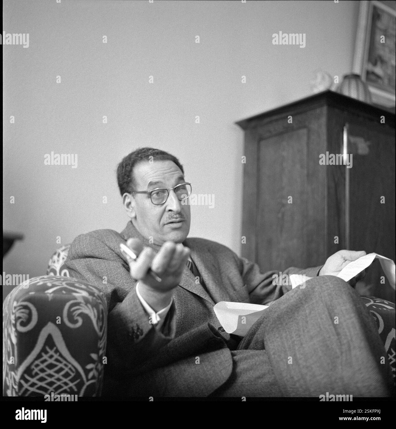 Erster Präsident der Provisorischen Regierung der Algerischen Republik (GPRA) von 1958 bis 1961#erster Präsident der Provisorischen Regierung der Algerischen Republik GPRA von 1958 bis 1961--- Ferhat Abbas in Montreux 1958#Ferhat Abbas in Montreux 1958- RDB VON DUKAS Stockfoto