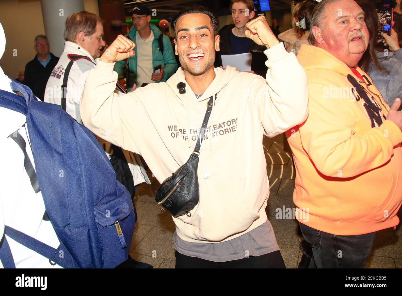 RTL Dschungelcamp 2025 - Ankunft der Dschungel Kandidaten Timur Ülker bei der Ankunft der Kandidaten des RTL Dschungelcamps 2025 am Frankfurter Flughafen Hessen Deuschland Copyright: XMatthiasxGränzdörferx Stockfoto