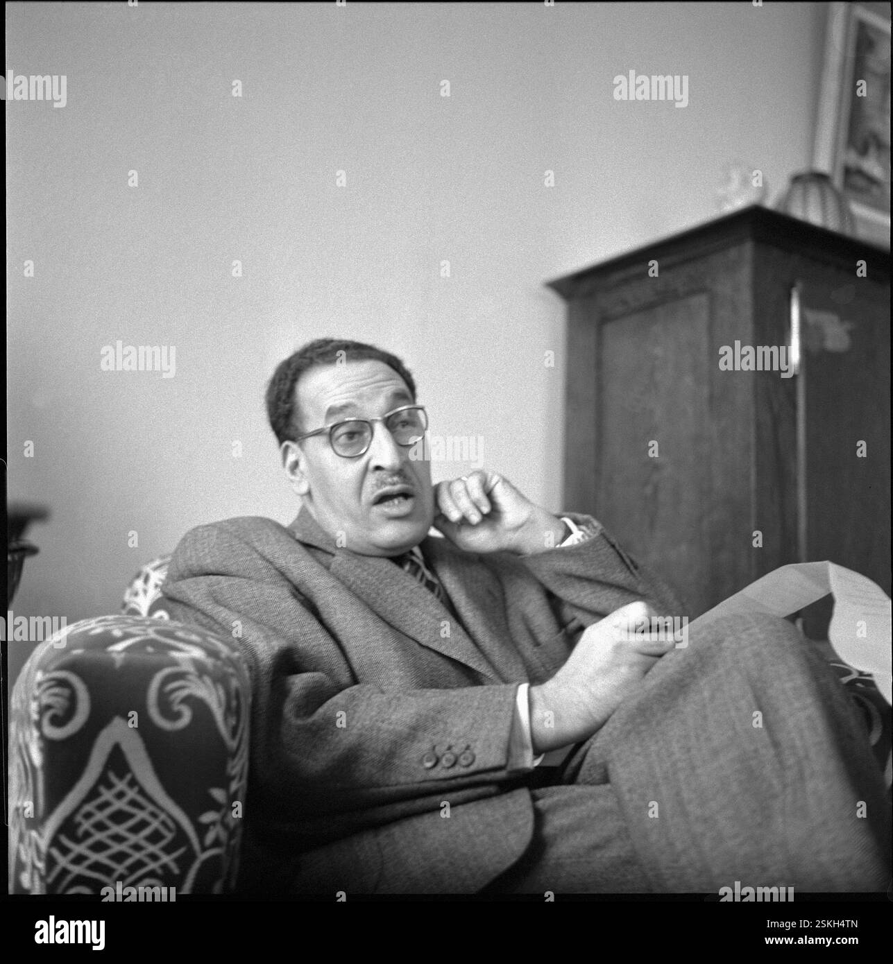 Erster Präsident der Provisorischen Regierung der Algerischen Republik (GPRA) von 1958 bis 1961#erster Präsident der Provisorischen Regierung der Algerischen Republik GPRA von 1958 bis 1961--- Ferhat Abbas in Montreux 1958#Ferhat Abbas in Montreux 1958- RDB VON DUKAS Stockfoto