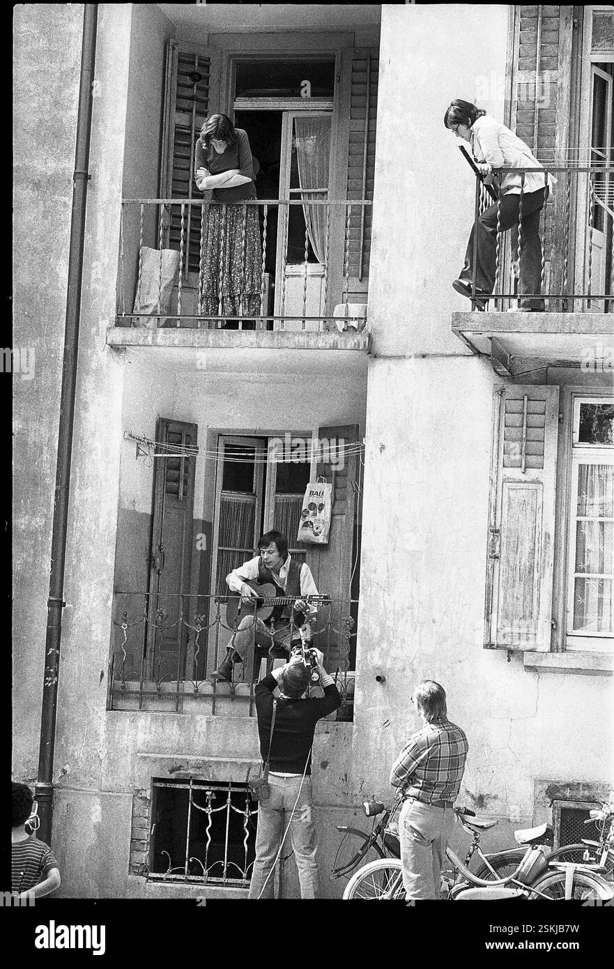 --- Fernsehbeitrag über den Sänger Reinhard Mey, 1972#TV-Sendung über den Sänger Reinhard Mey, 1972- RDB VON DUKAS Stockfoto