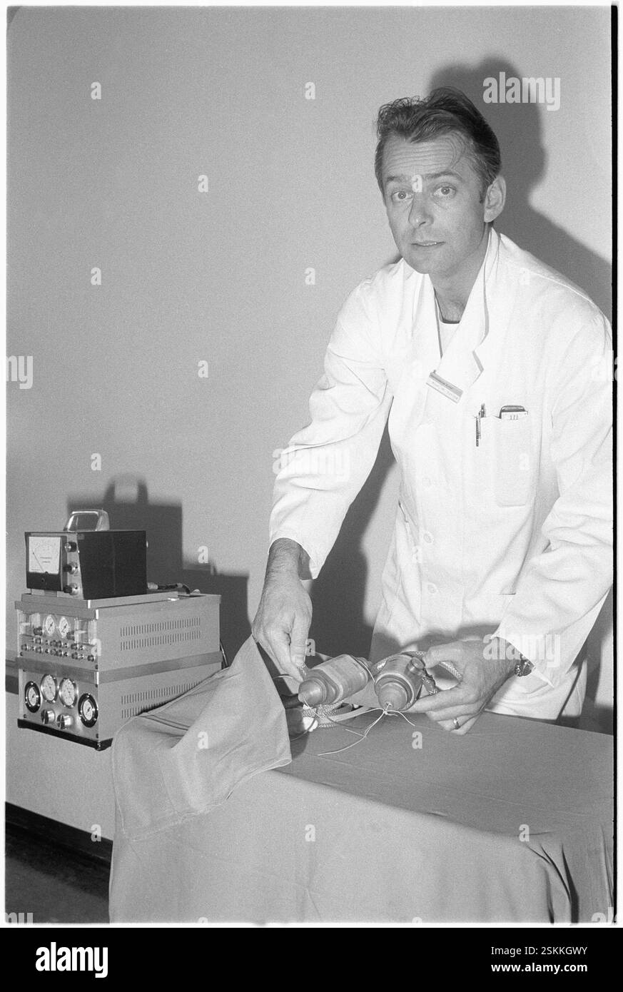 --- Marko Turina, Herzchirurg, 1977 #Marko Turina, Kardiologe, 1977- RDB VON DUKAS Stockfoto