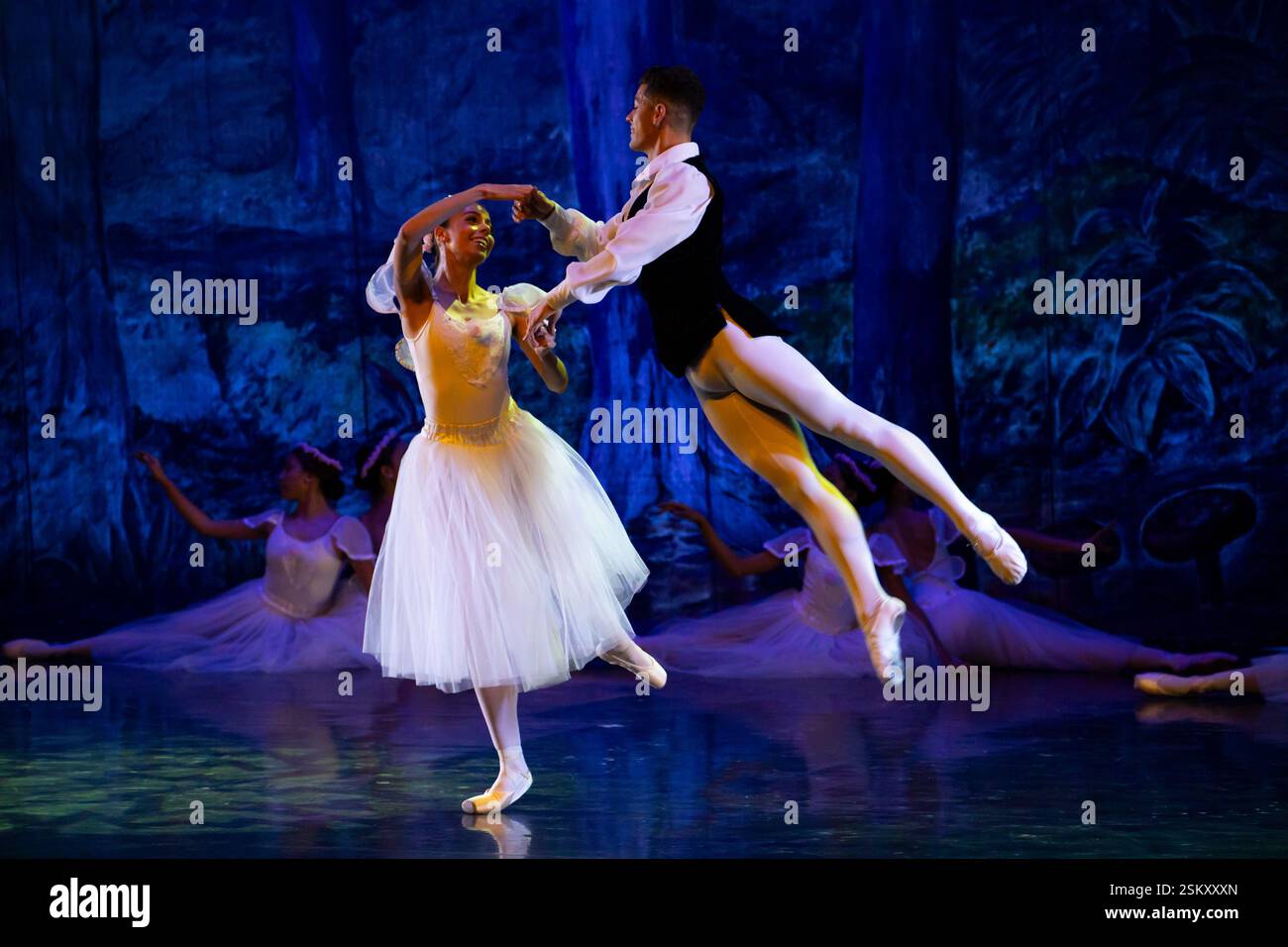 La Sylphide ist ein romantisches Ballett in zwei Akten, das 1836 von Auguste Bournonville choreografiert wurde und eines der ältesten Ballette der Welt ist. Durchgeführt b Stockfoto