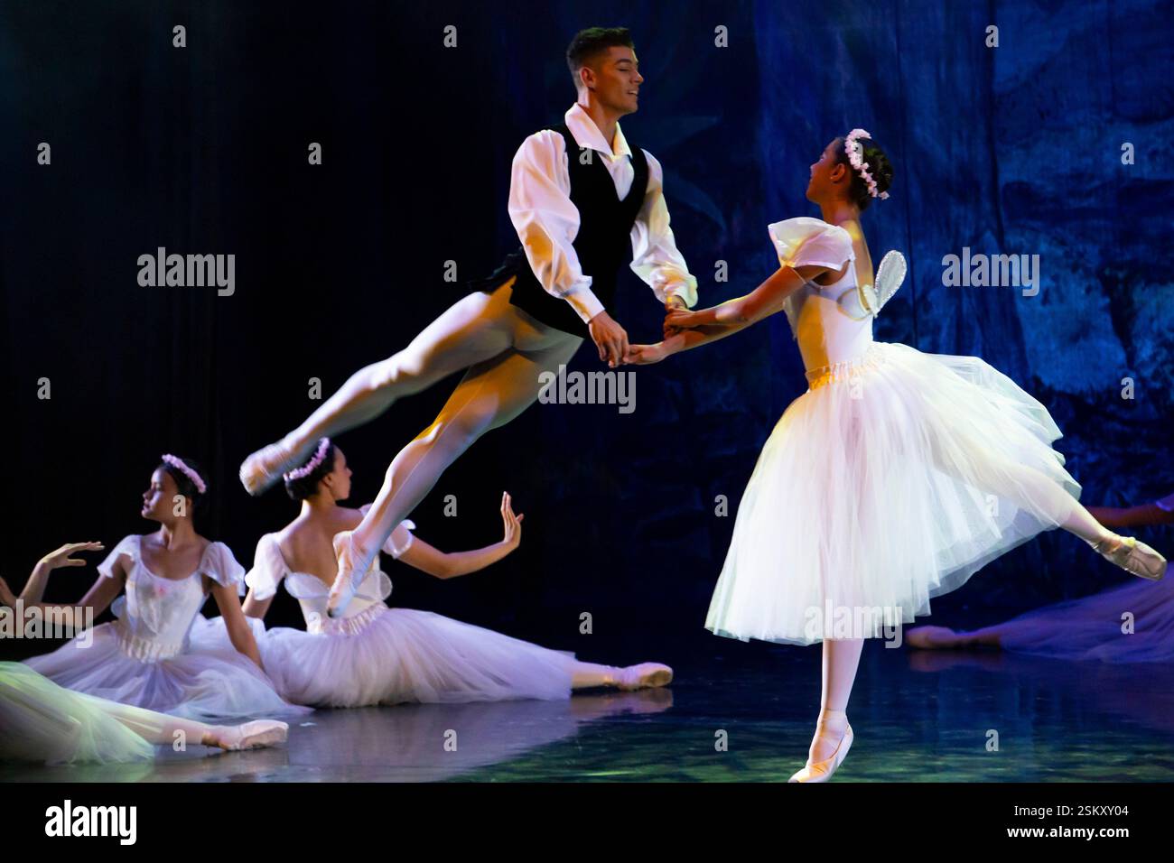 La Sylphide ist ein romantisches Ballett in zwei Akten, das 1836 von Auguste Bournonville choreografiert wurde und eines der ältesten Ballette der Welt ist. Durchgeführt b Stockfoto