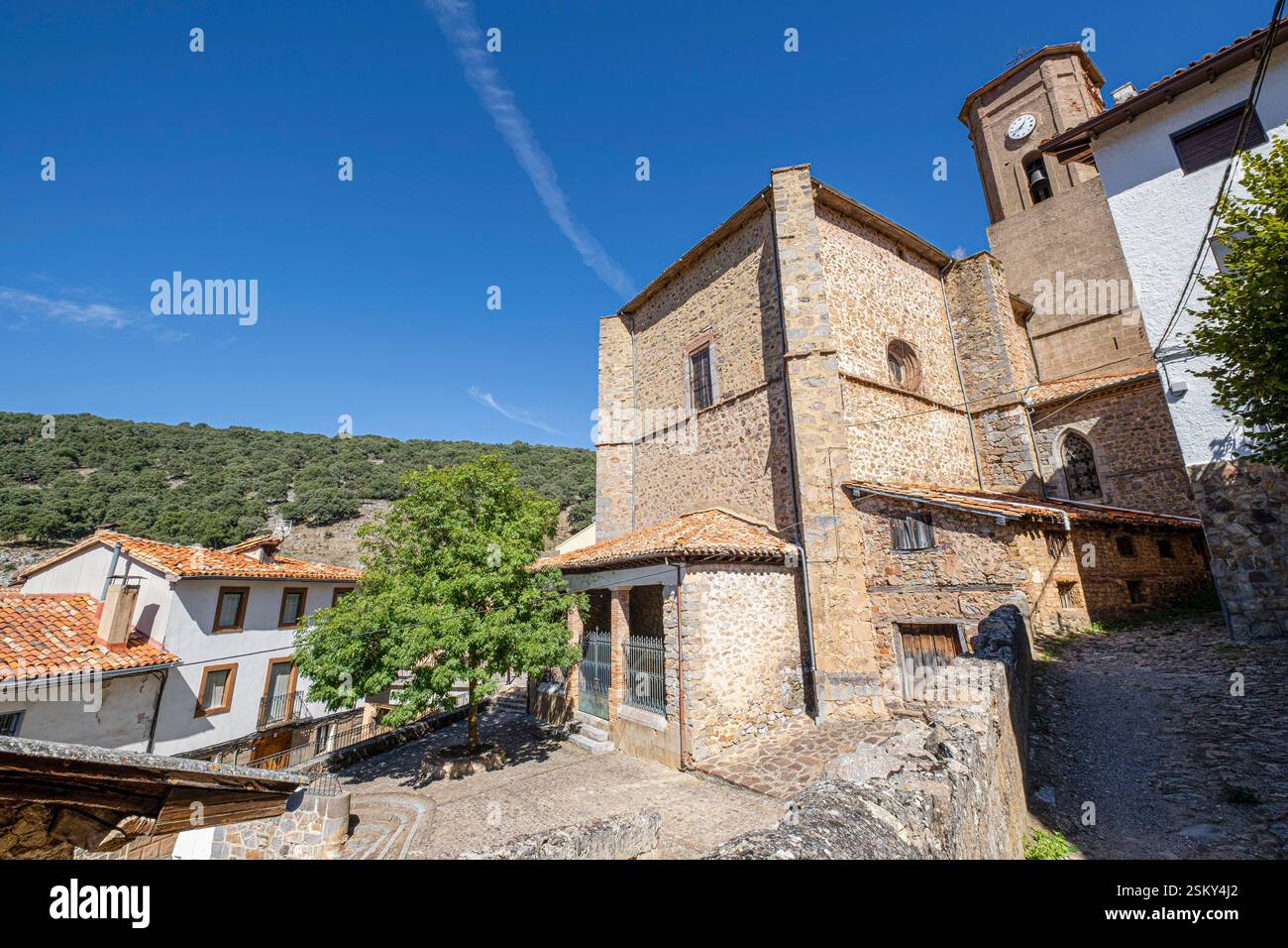 Kirche San Miguel, 16. Jahrhundert, Ortigosa de Cameros, La Rioja, Spanien Stockfoto