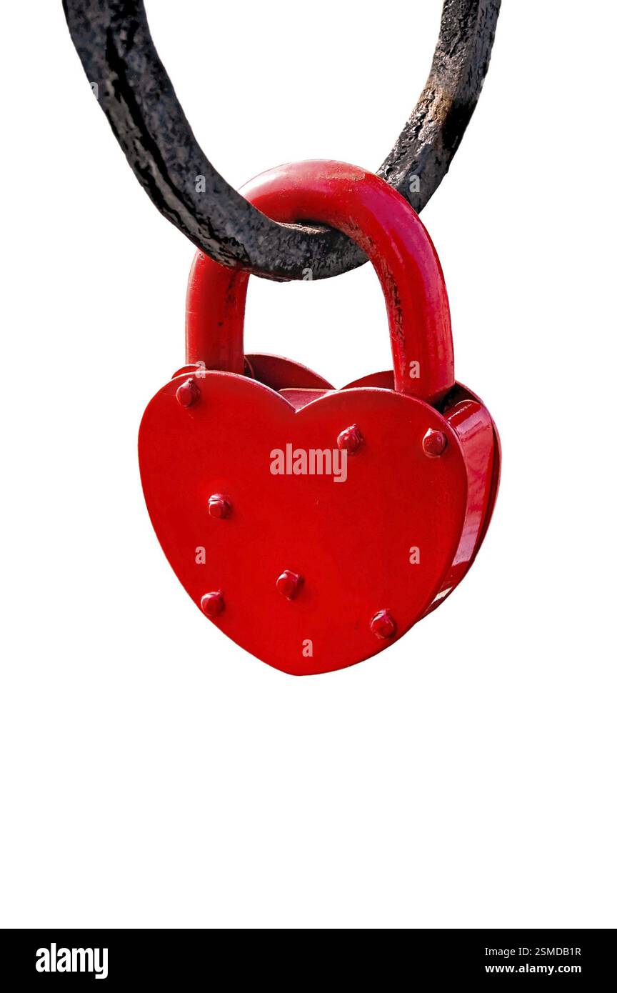 Rote Burg in Form eines Herzens isoliert auf weißem Hintergrund, Russland, Europa Stockfoto