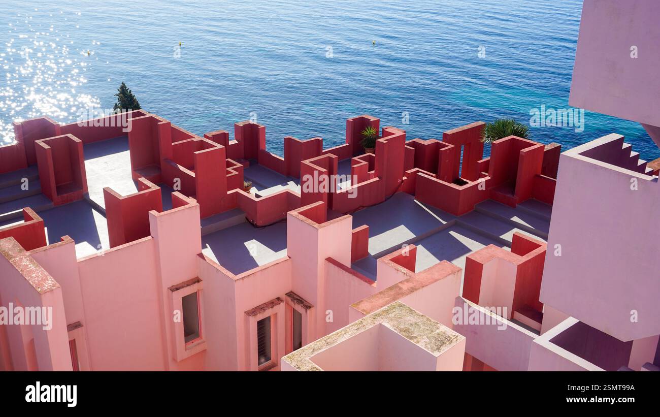La Muralla Roja („die Rote Mauer“) Stockfoto