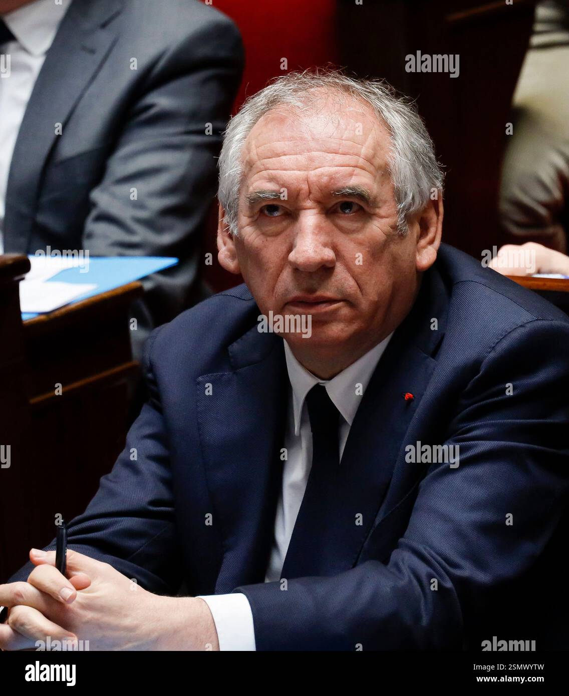 Französischer Premierminister Francois Bayrou während der Sitzung der Anfragen an die französische Regierung in der Nationalversammlung in Paris, Frankreich am 12. Februar 2025. Foto: Jean-Bernard Vernier/JBV News/ABACAPRESS. COM Credit: Abaca Press/Alamy Live News Stockfoto