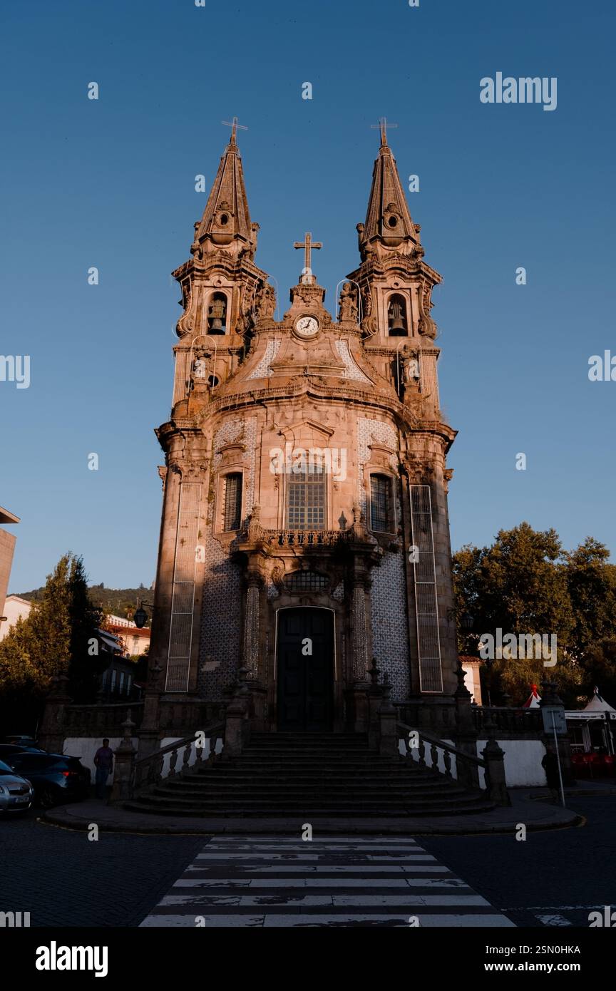 Die Igreja de Nossa Senhora da Consolação e Santos Passos steht im Morgenlicht Stockfoto