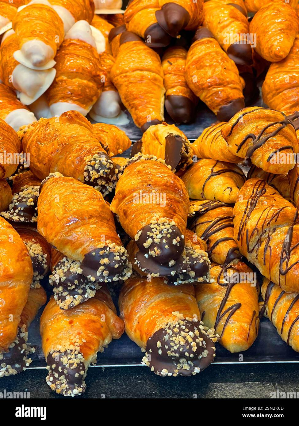 Verschiedene Minicroissants. Stockfoto