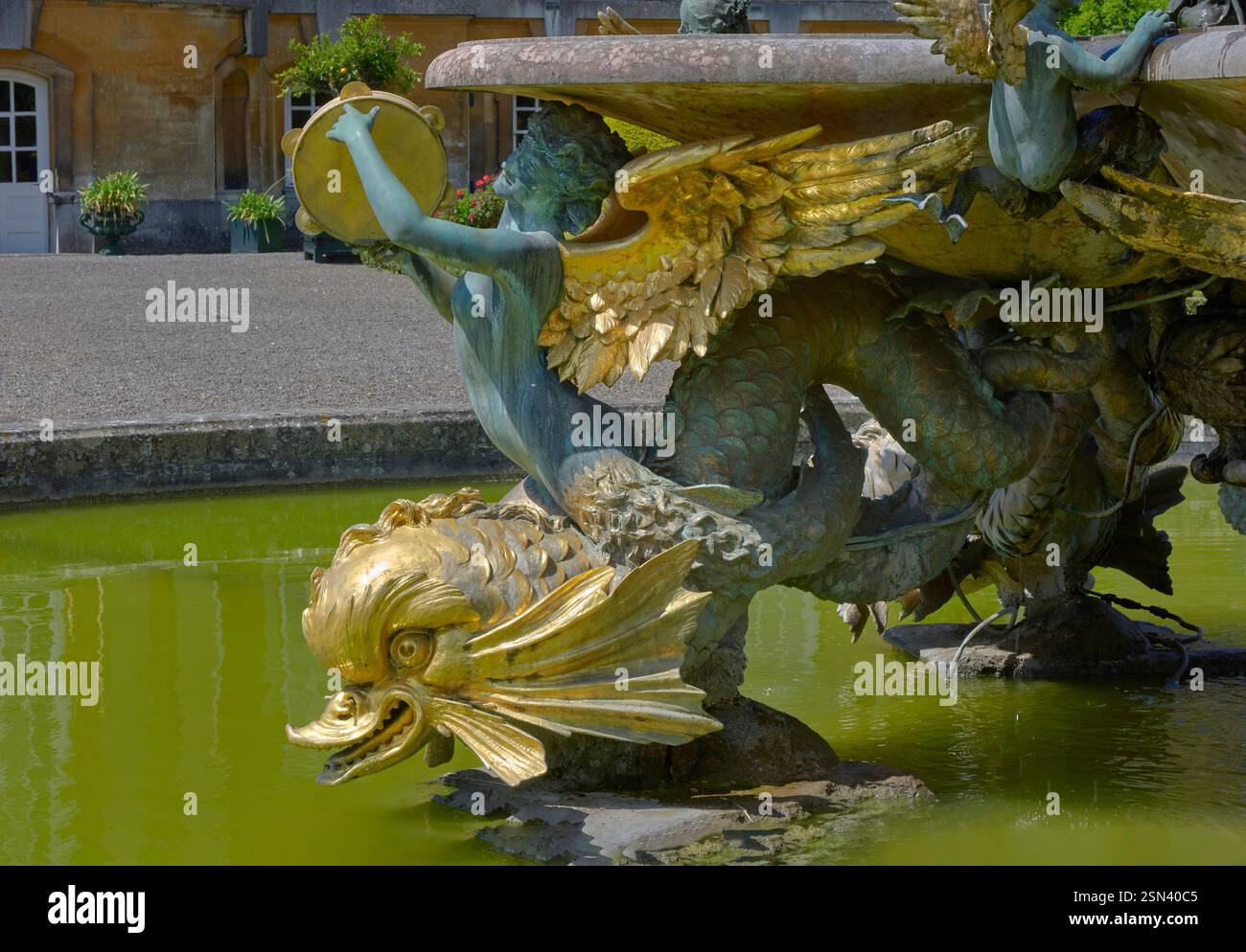 Foto des Meerjungfrauenbrunnens im italienischen Garten, geschaffen von dem Bildhauer Waldo Story um 1900-1910, Blenheim Palace, Oxfordshire England Großbritannien Stockfoto