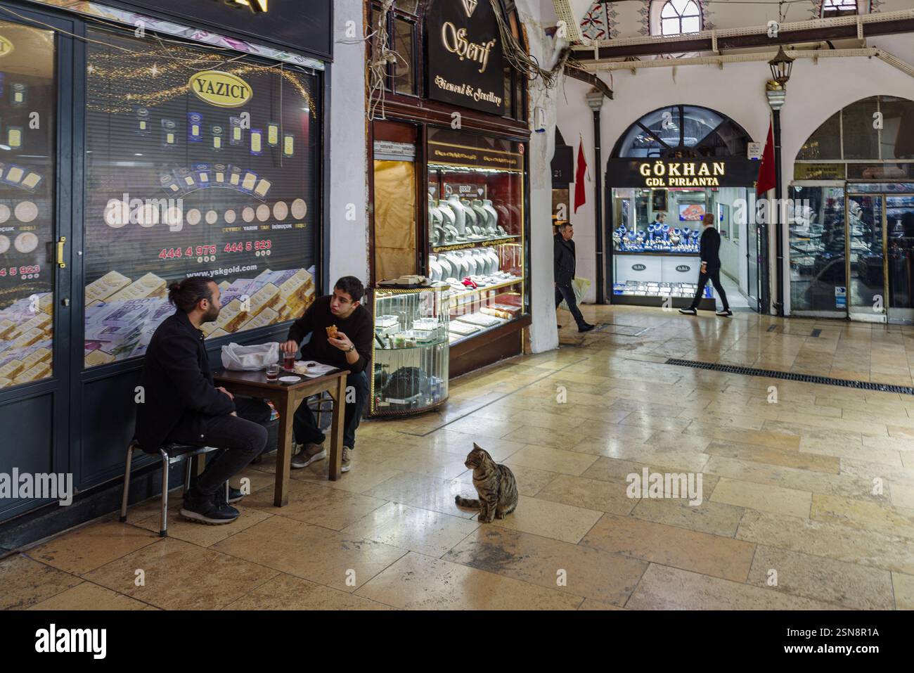 Der große Basar in Istanbul ist einer der größten und ältesten überdachten Märkte der Welt Stockfoto