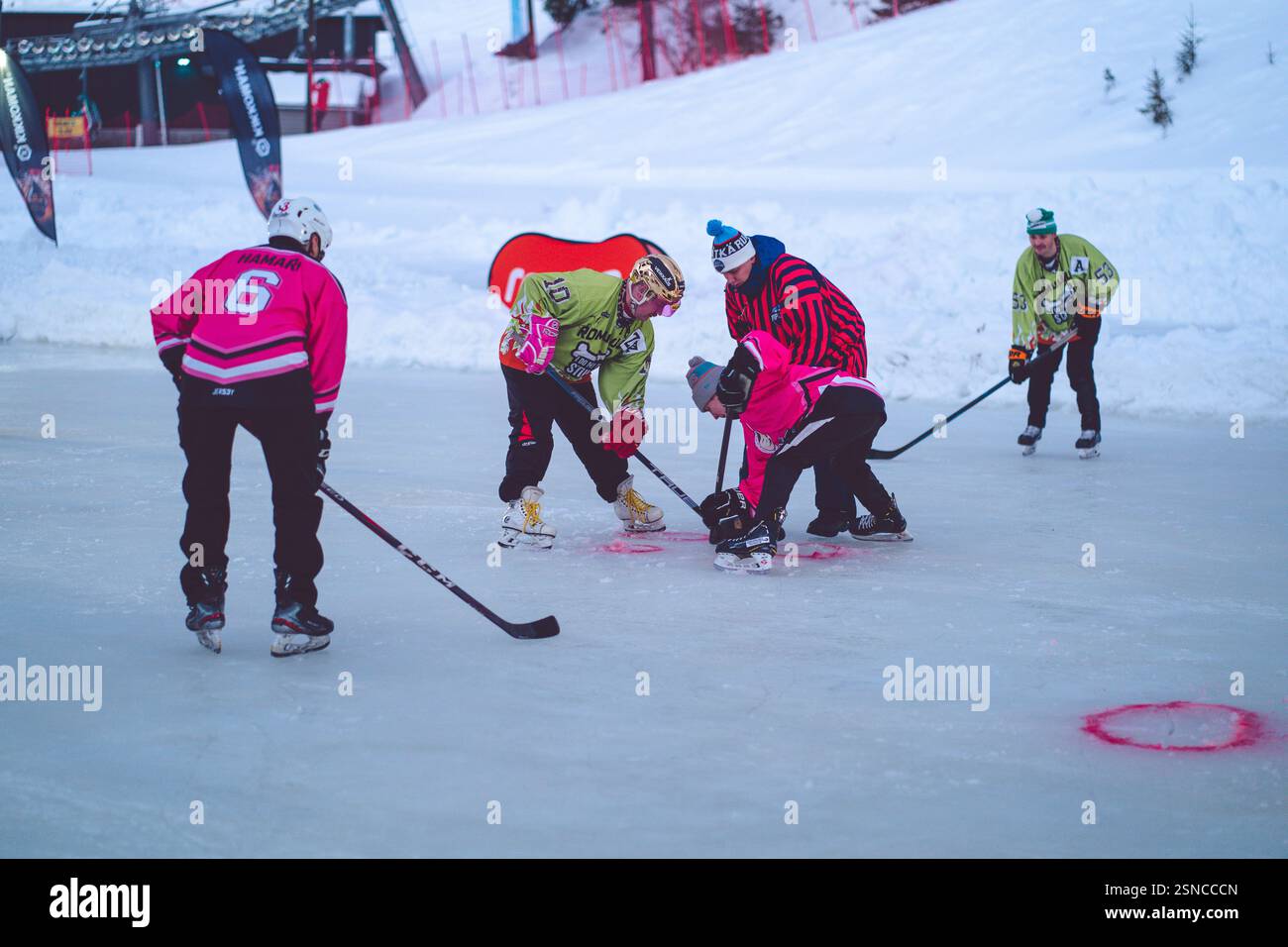 Pipolatka Eishockeyturnier, Ruka, Januar 2025 Stockfoto