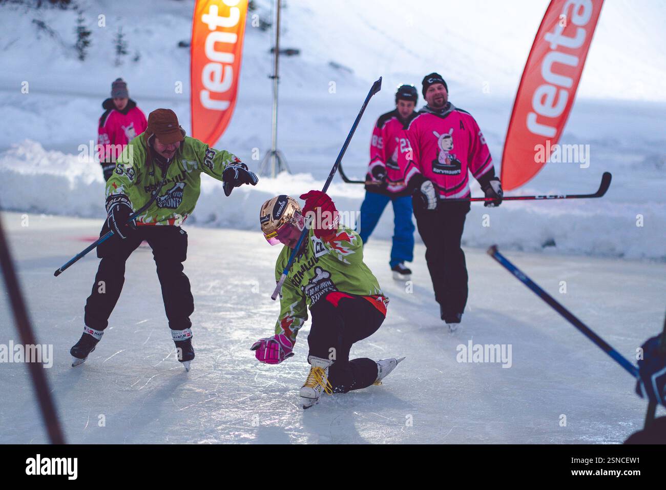 Pipolatka Eishockeyturnier, Ruka, Januar 2025 Stockfoto