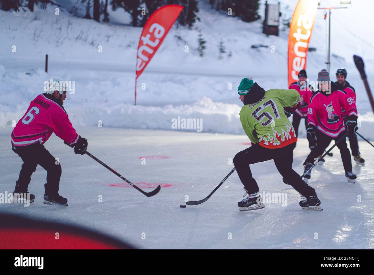 Pipolatka Eishockeyturnier, Ruka, Januar 2025 Stockfoto