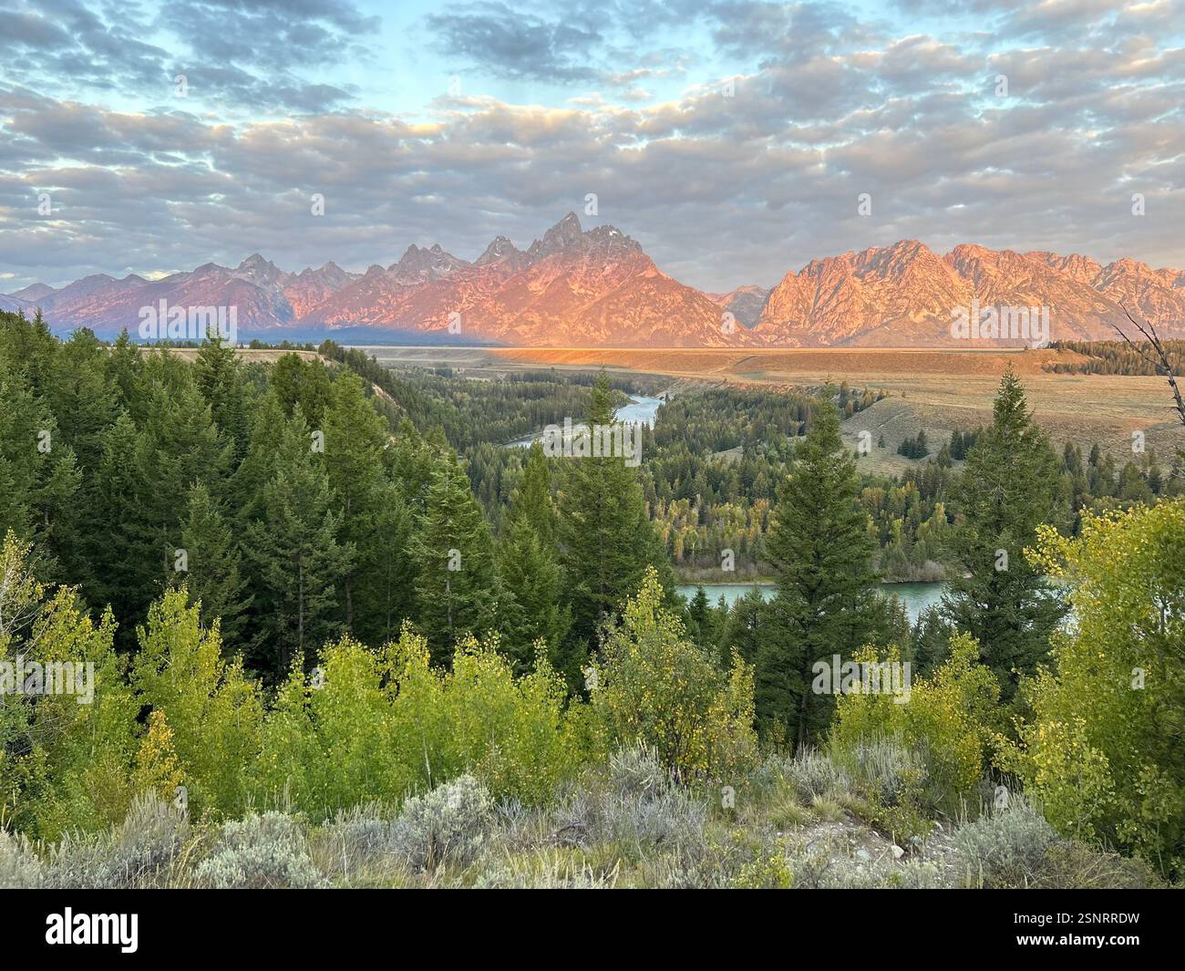 Sonnenaufgang auf den Grant Tetons | Wyoming - Smartphone-aufgenommenes Stockfoto