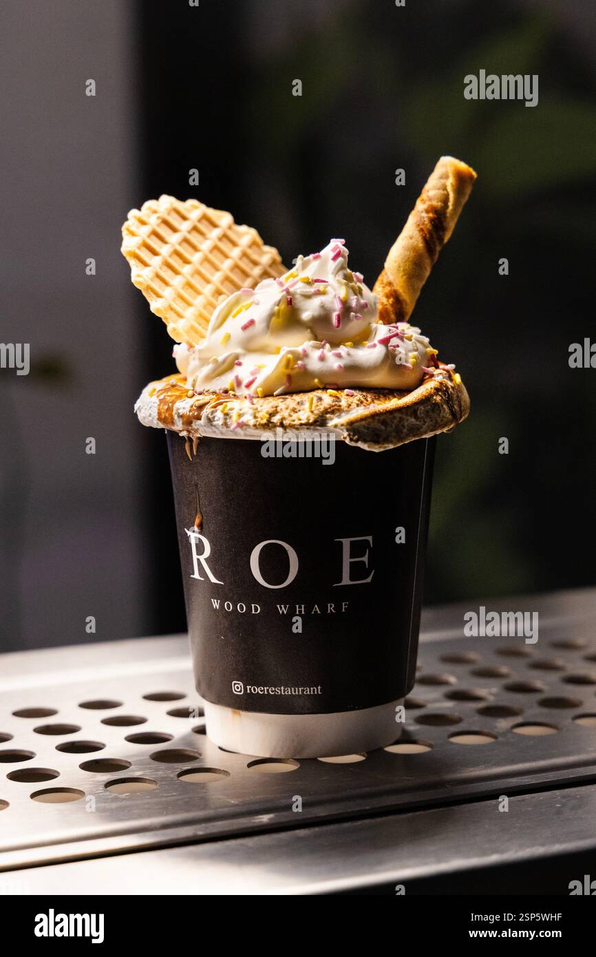 Roe's Limited Edition heiße Schokolade, Canary Wharf, London, England Stockfoto